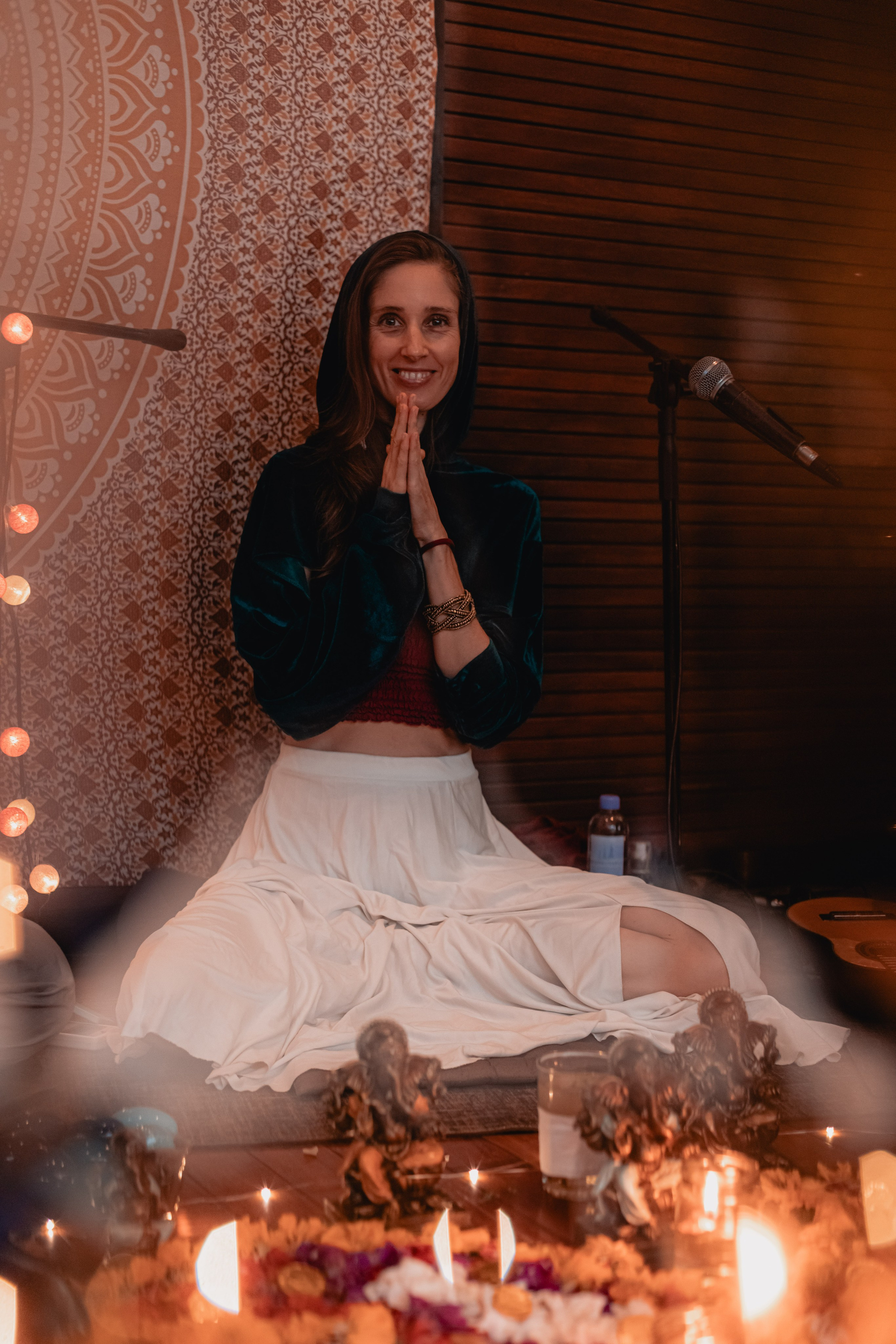 Christmas kirtan w Bhakti Bliss family. Mariam Bagdasaryan
