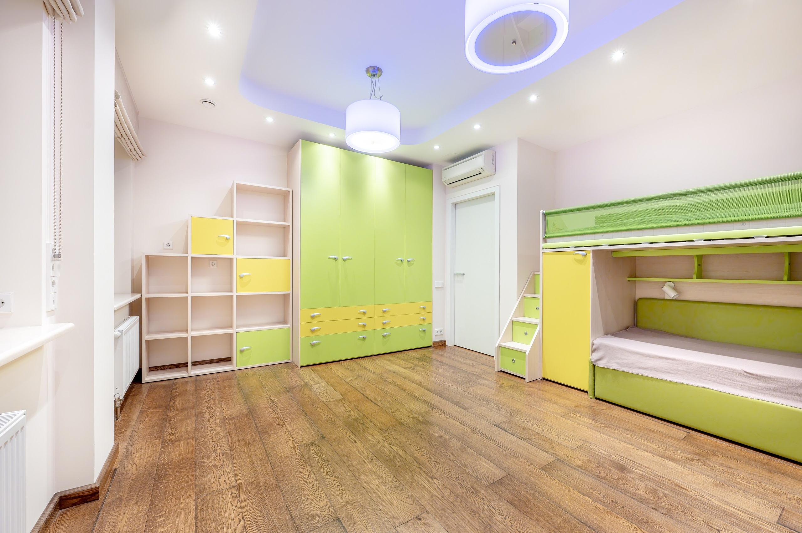 Квартира на Среднем проспекте ВО. Интерьерный фотограф. Фото- видеосъемка недвижимости Санкт-Петербург