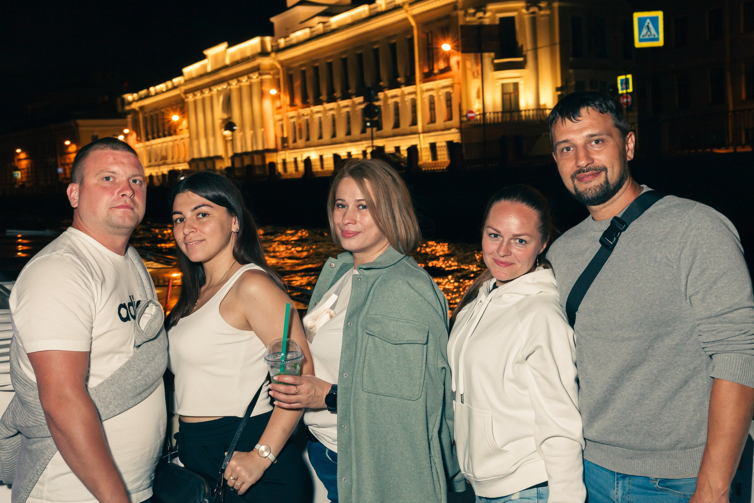 Ночной теплоход. Фотограф в Санкт — Петербурге Валерий Гаухман