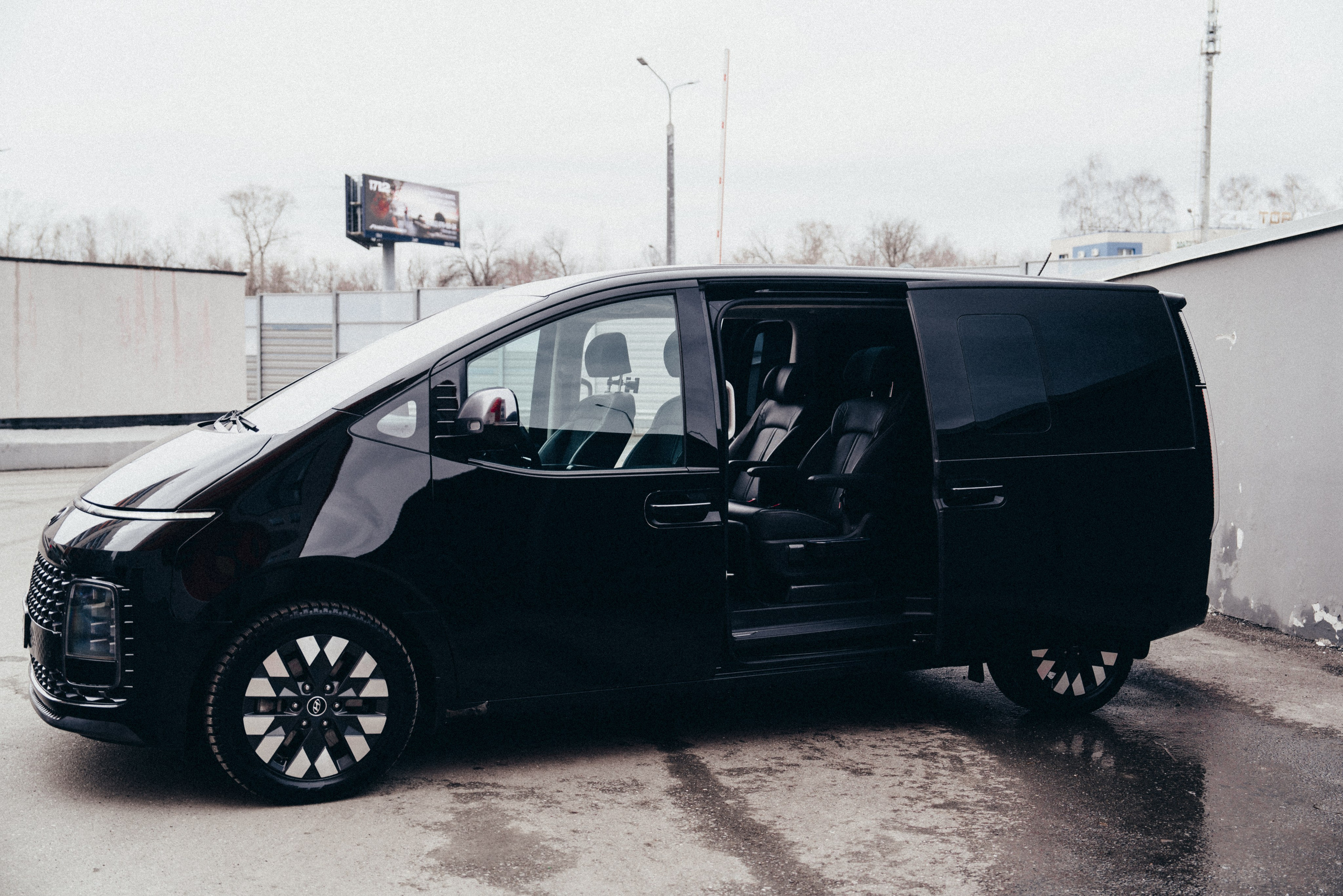 Hyundai Staria. Идеальные портреты для соцсетей — Фотограф Ленар