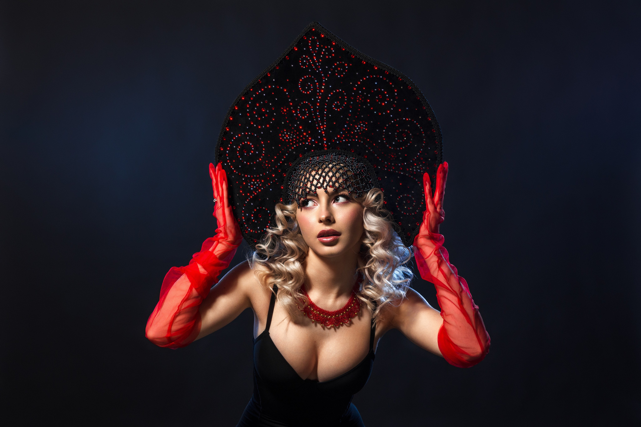 Съемки в студии. Индивидуальные, семейные, студийные съемки в Серпухове и за пределами