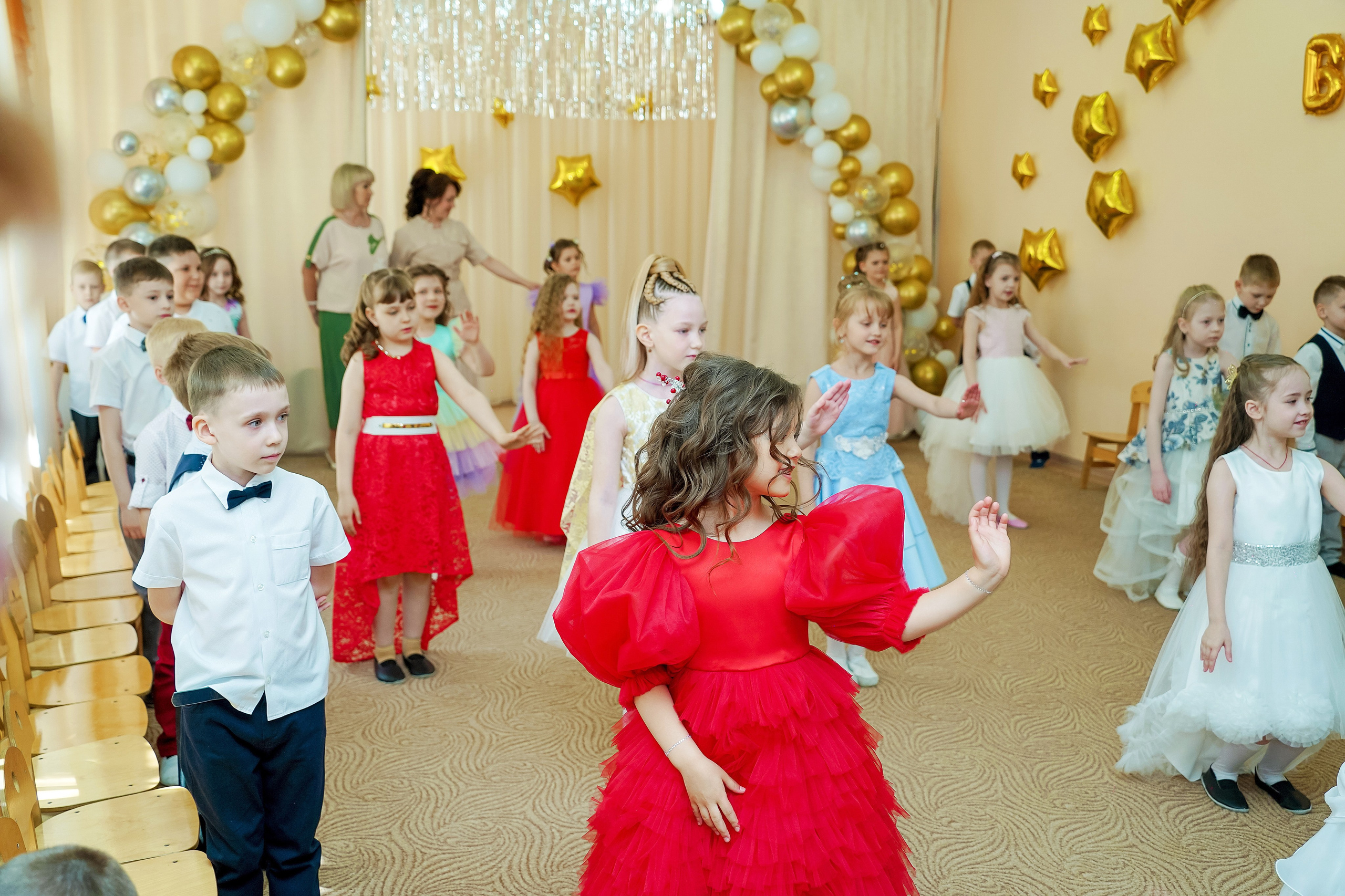 Фотосъемка видеосъёмка фотограф видеооператор новогодних утренников  в. Фотограф, видеооператор Нина Коршунова
