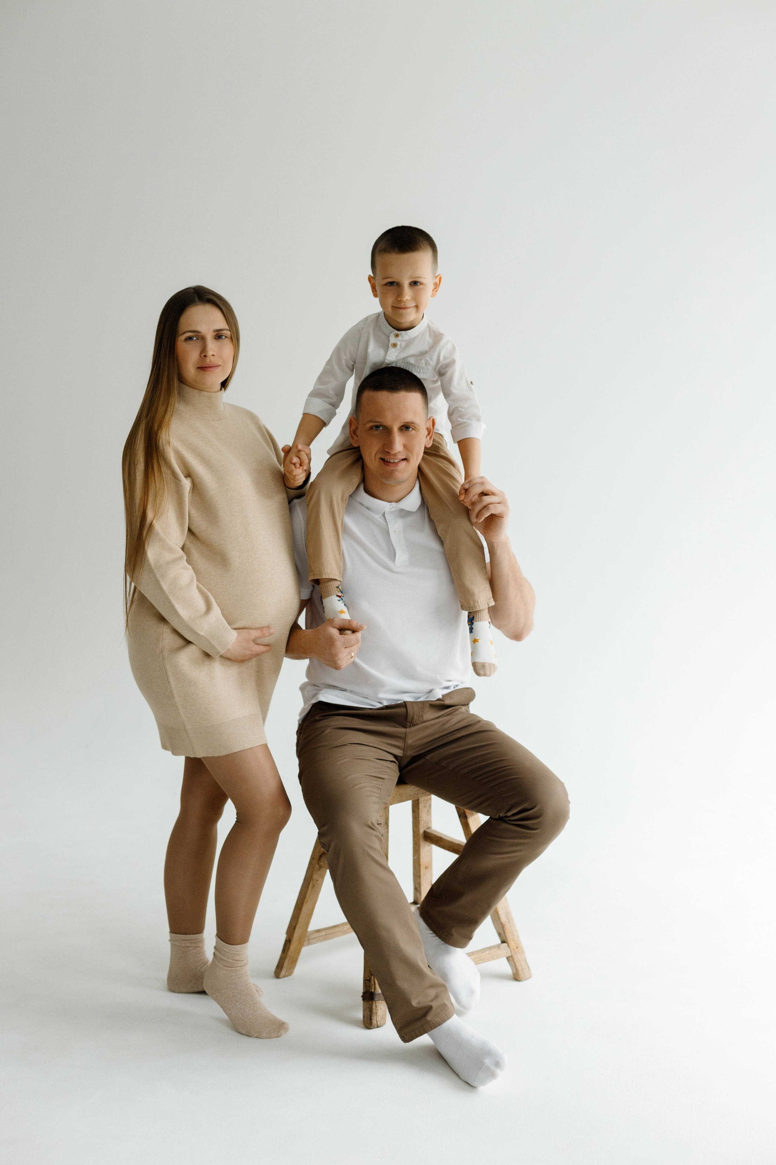 Семейная фотосессия беремености в Лофт 13. Фотограф Александра Сыщенко