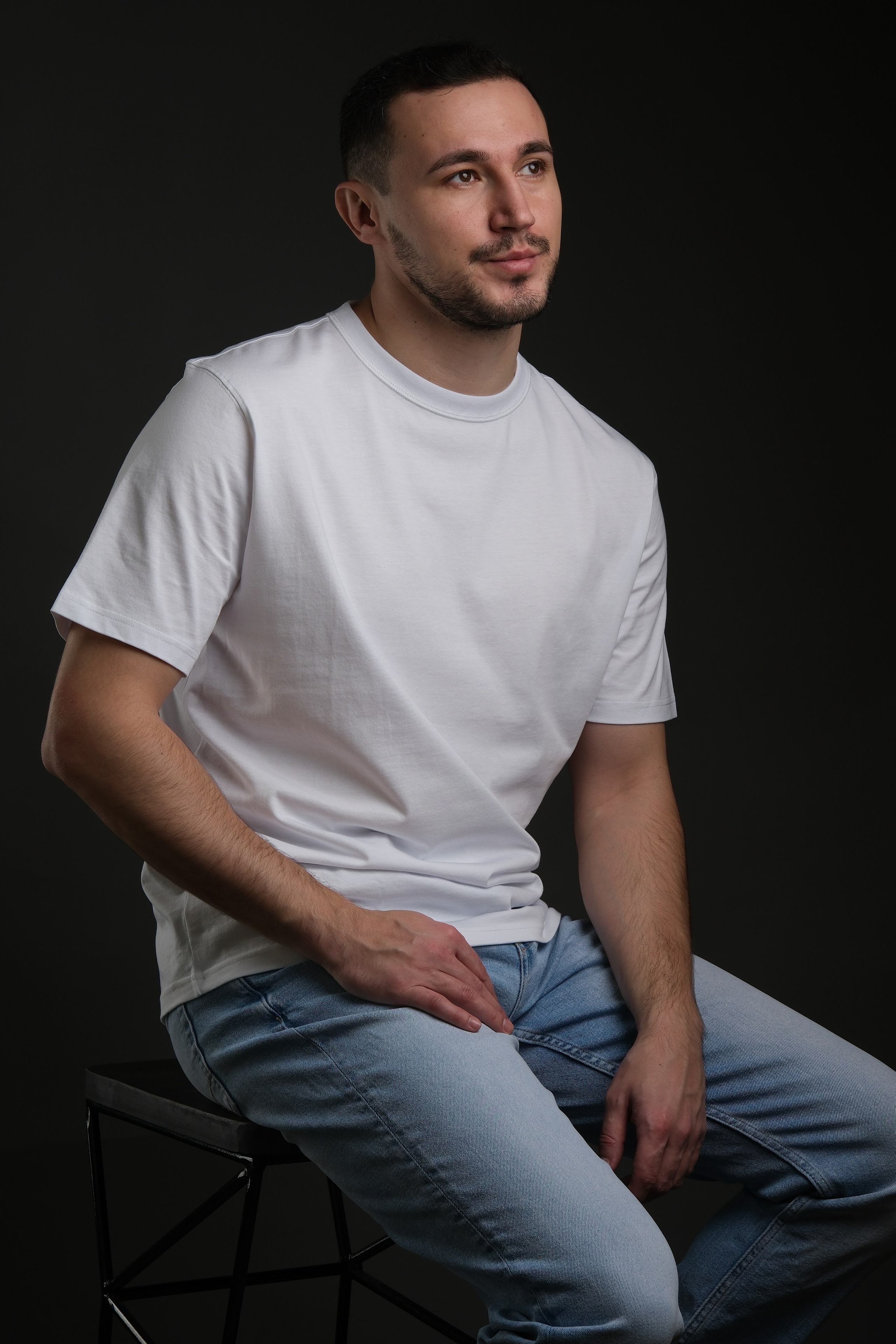 Дмитрий Б. Мен. Фото и видео продакшн в Москве — съемка для брендов и маркетплейсов