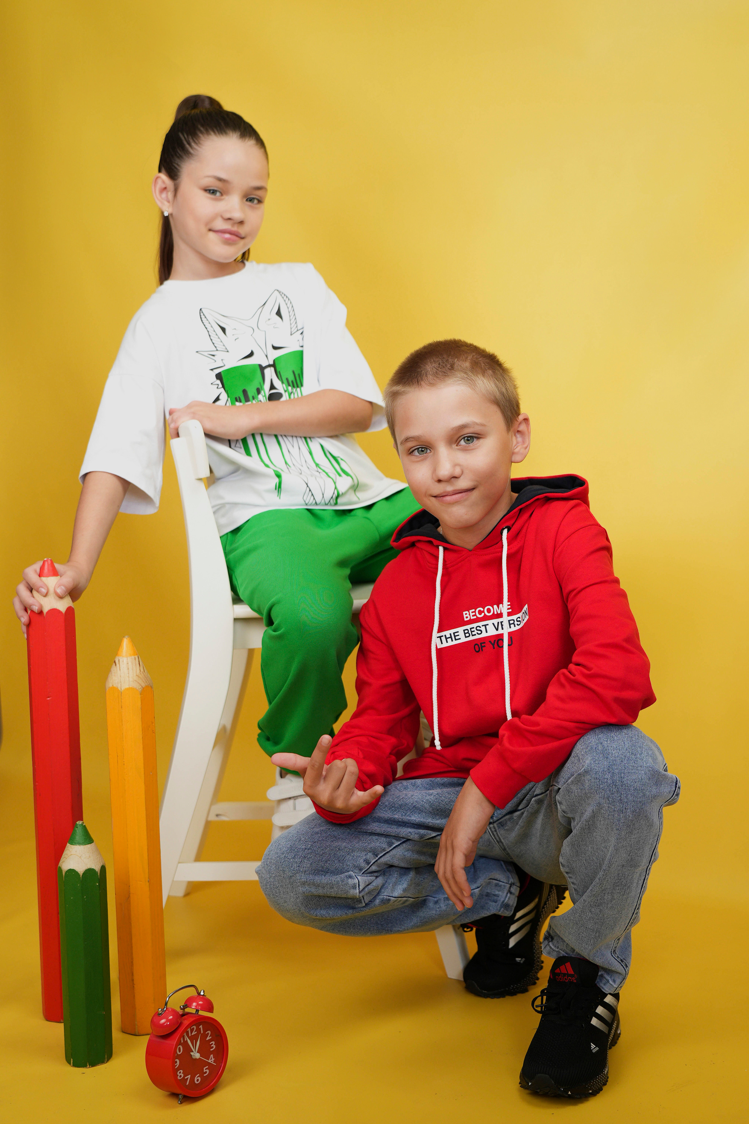 Фон начальные классы. Школьная фотография Поповы