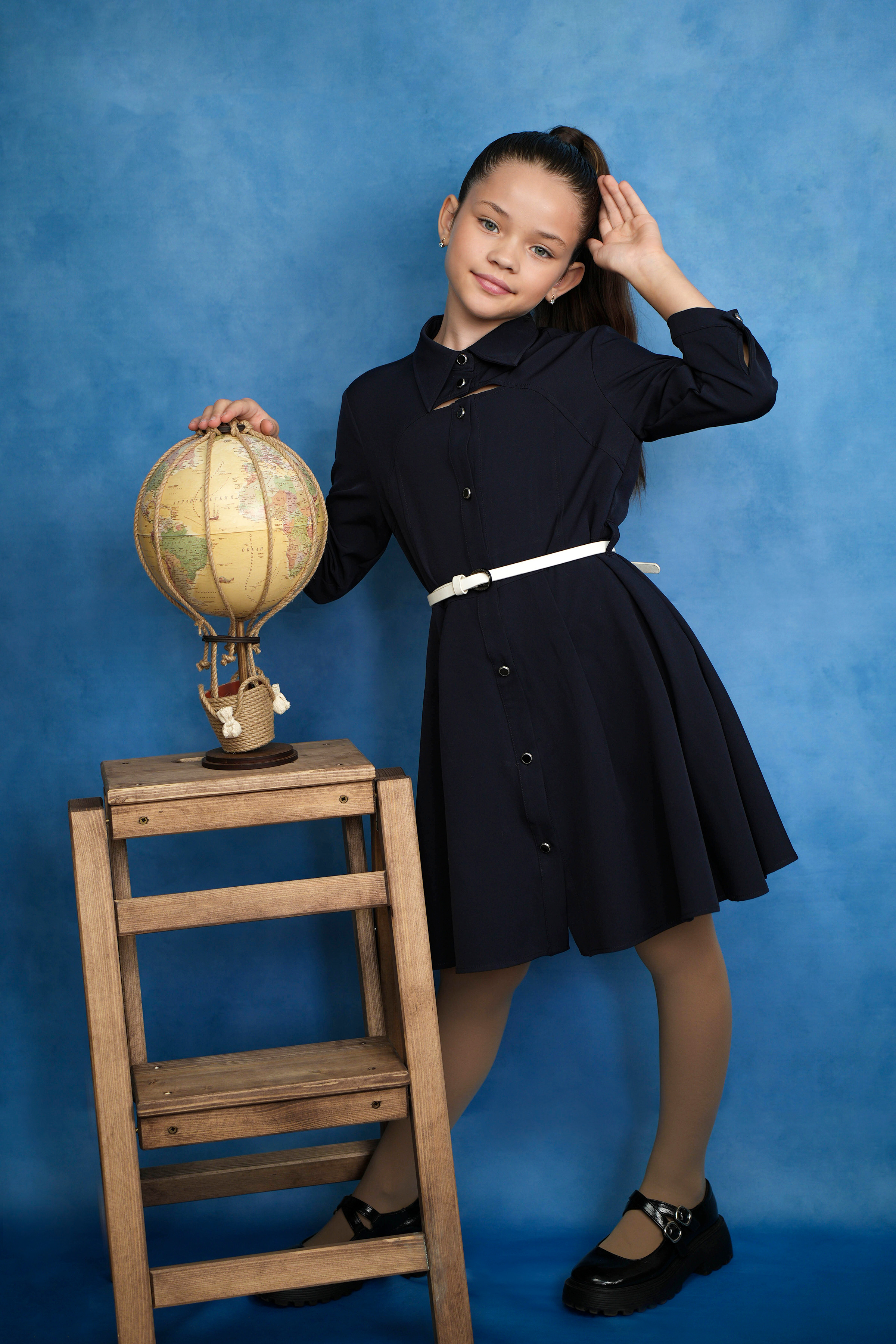 Фон старшие классы. Школьная фотография Поповы