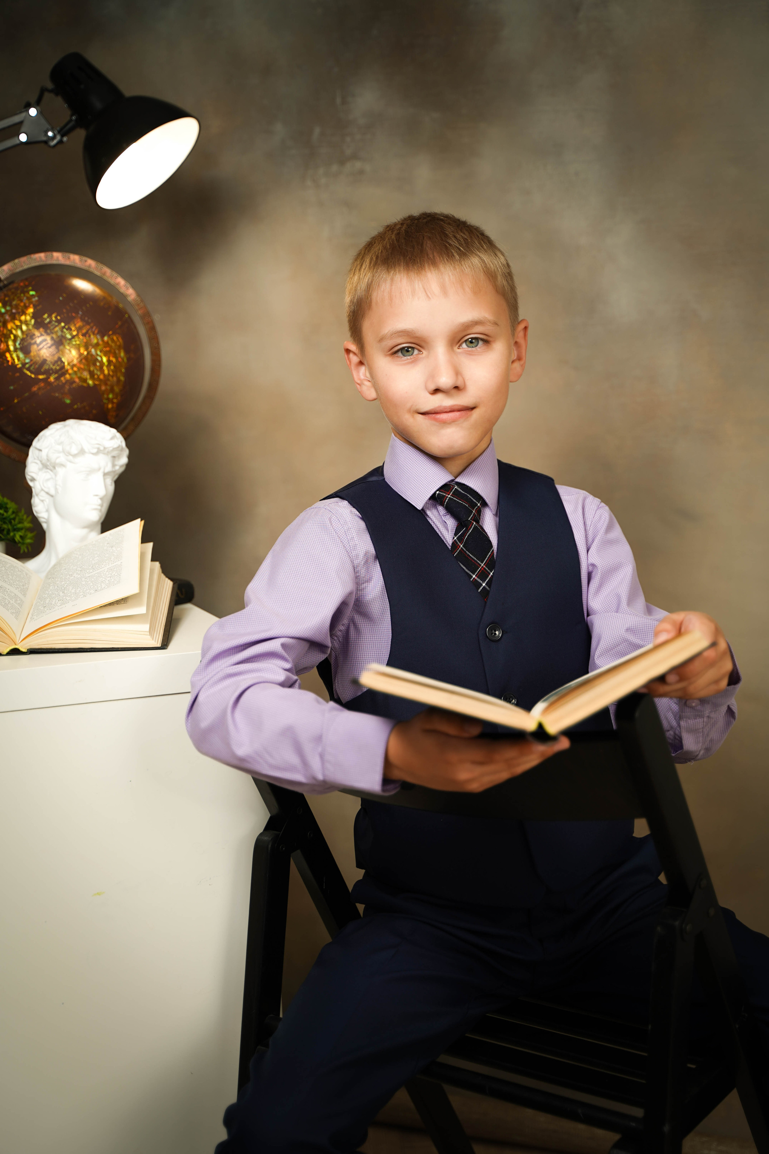 Фон начальные классы. Школьная фотография Поповы