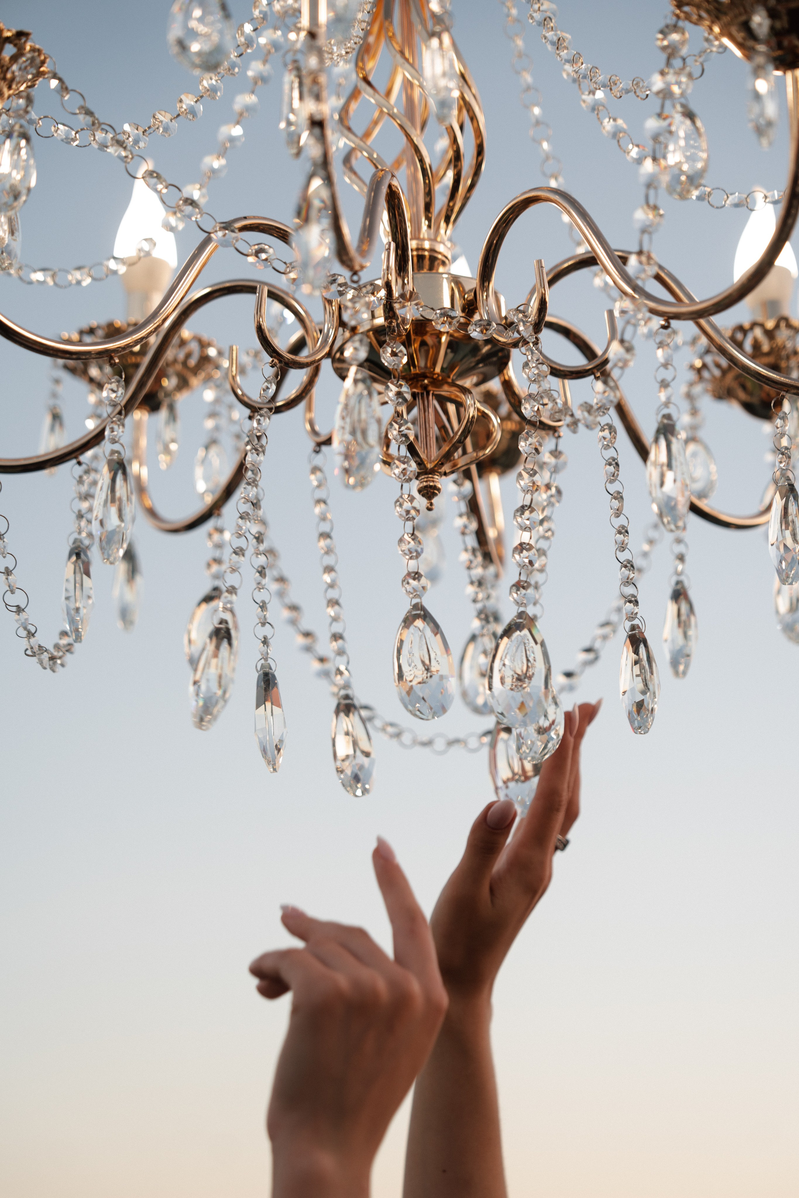 Виктория & Роман. Камерная городская свадьба в видовом ресторане в стиле современная классика. Свадебный фотограф организатор в Санкт-Петербурге Ассоль Опарина