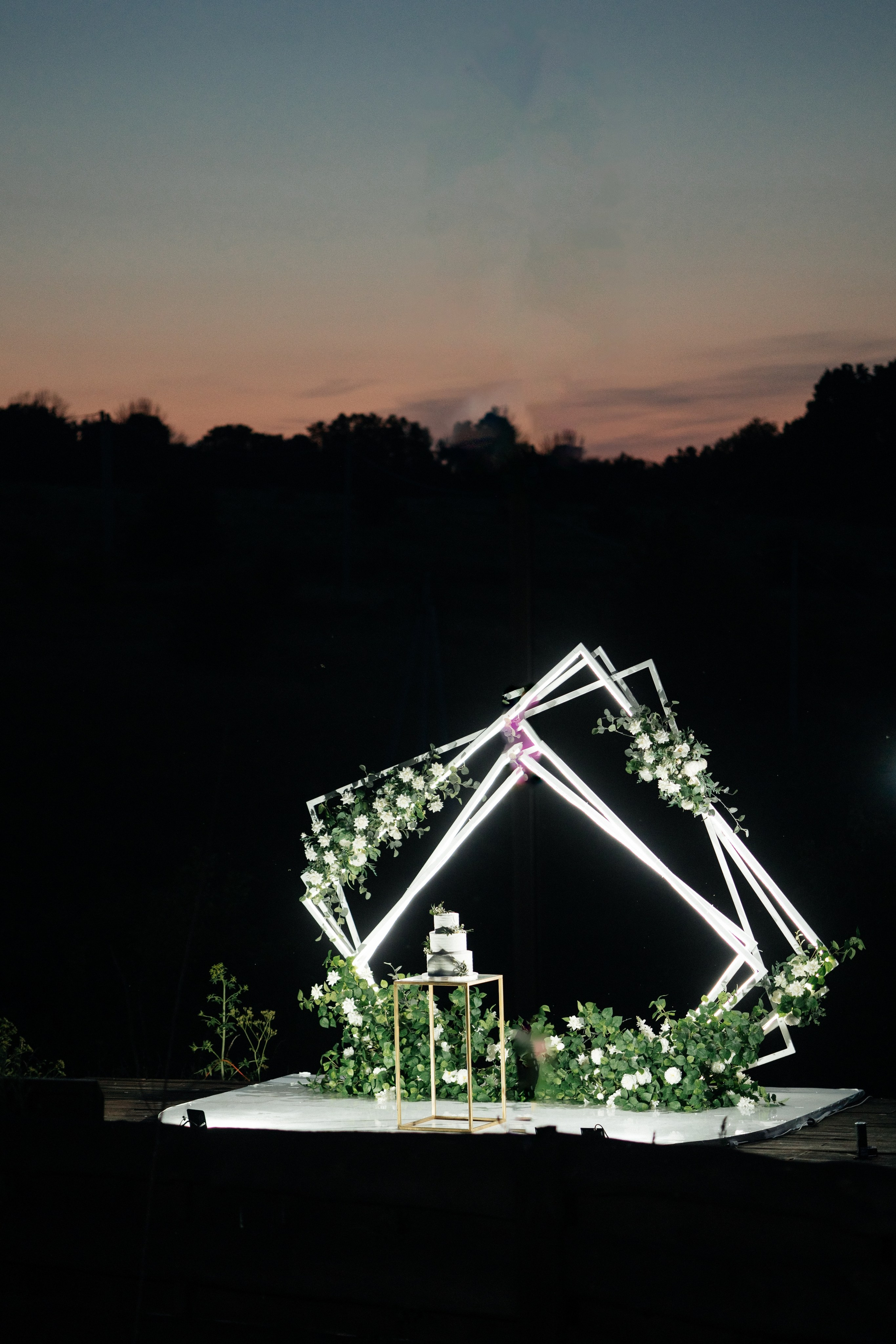 Контакты. Свадебный фотограф в Курске Антон Богданов