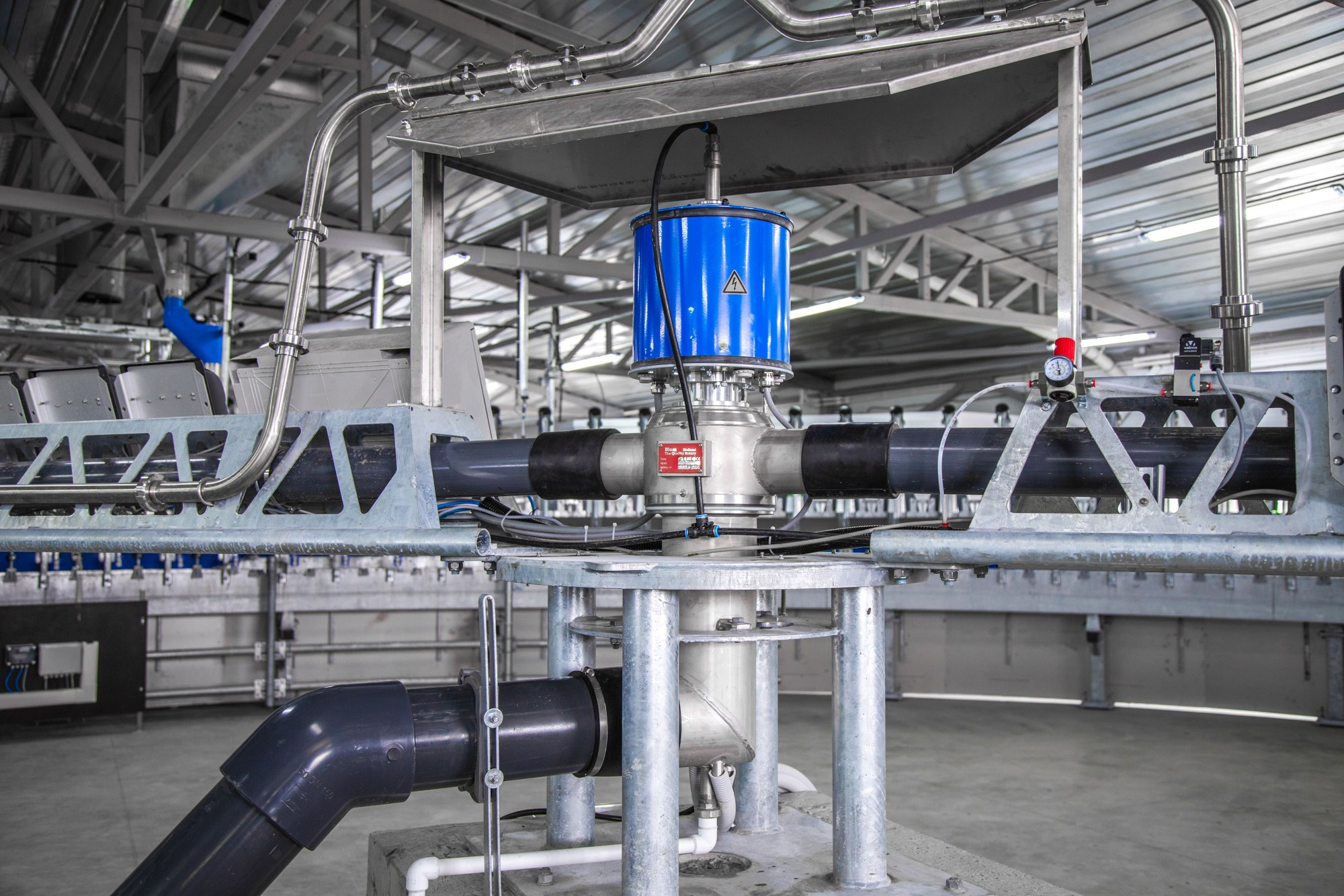 Открытие карусели для дойки скота. Репортажный, промышленный и маркетплейс-фотограф Дмитрий Чернат