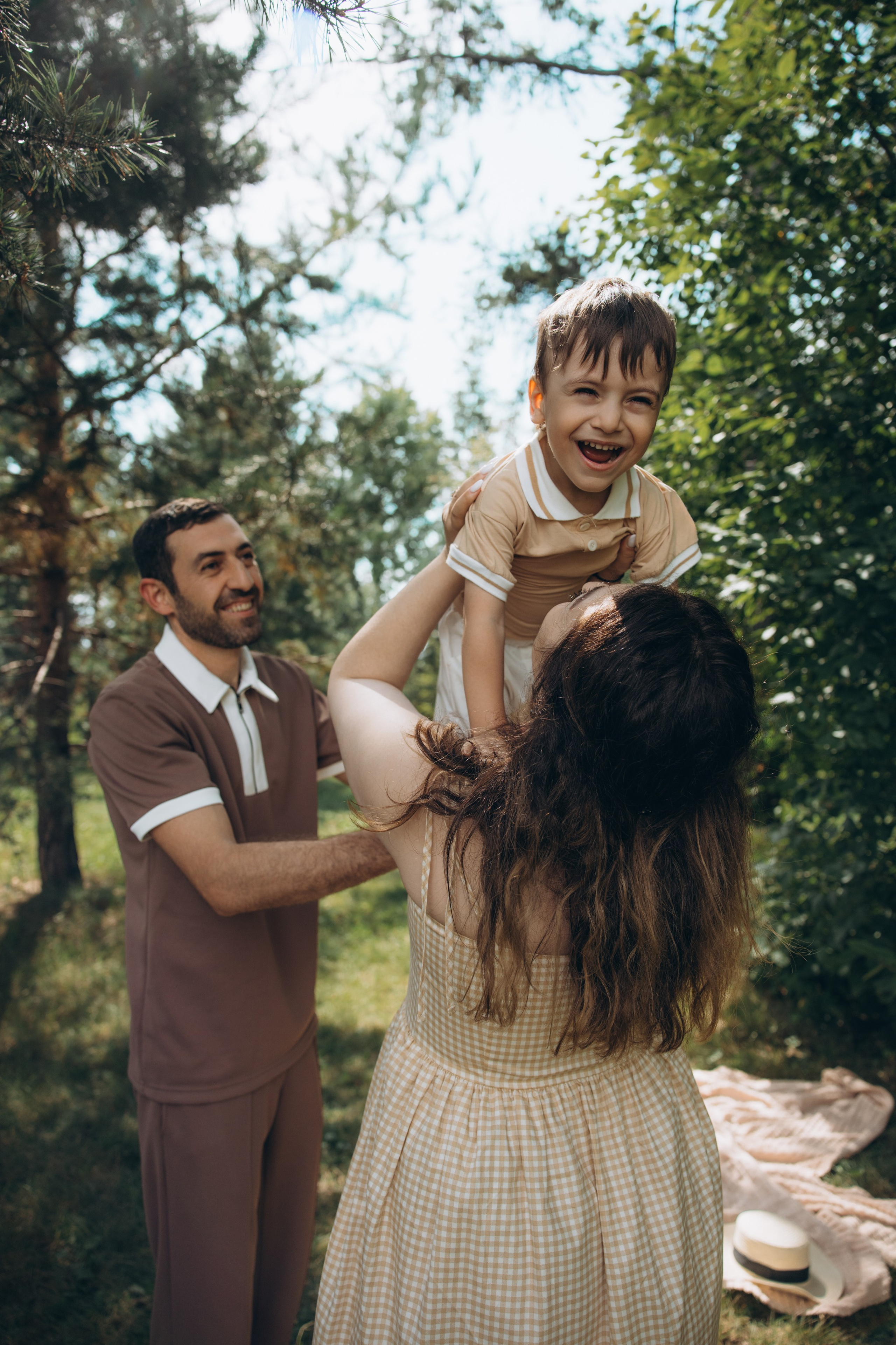 Семейная фотосессия в парке ЦПКиО. Свадебный, семейный фотограф в Иркутске Светлана Макаричева