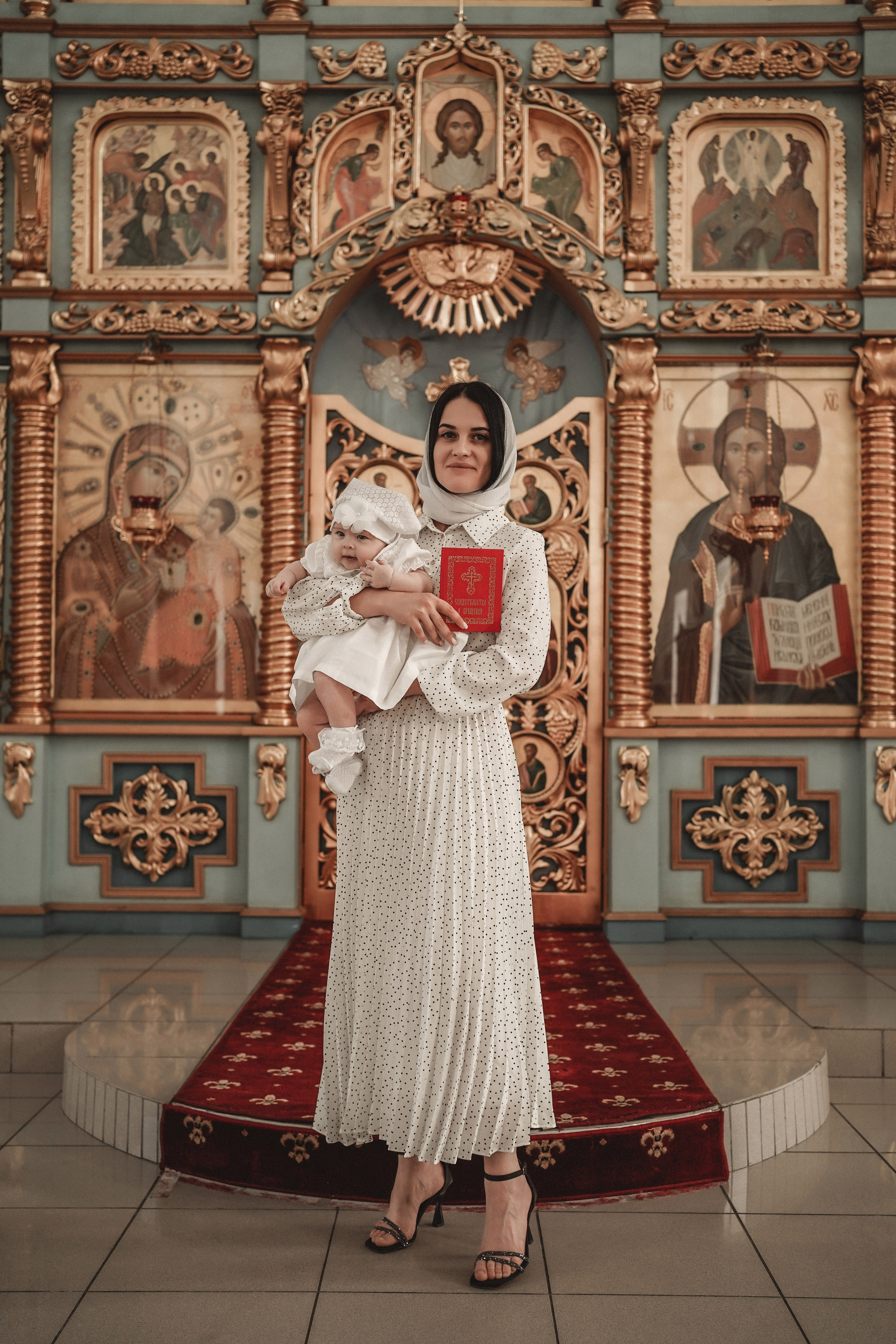Таинство Крещения в Успенском храме. Свадебный фотограф в Ростове-на-Дону. Таинство Крещения и Венчания, семейные фотосессии. Алёна Чёботова
