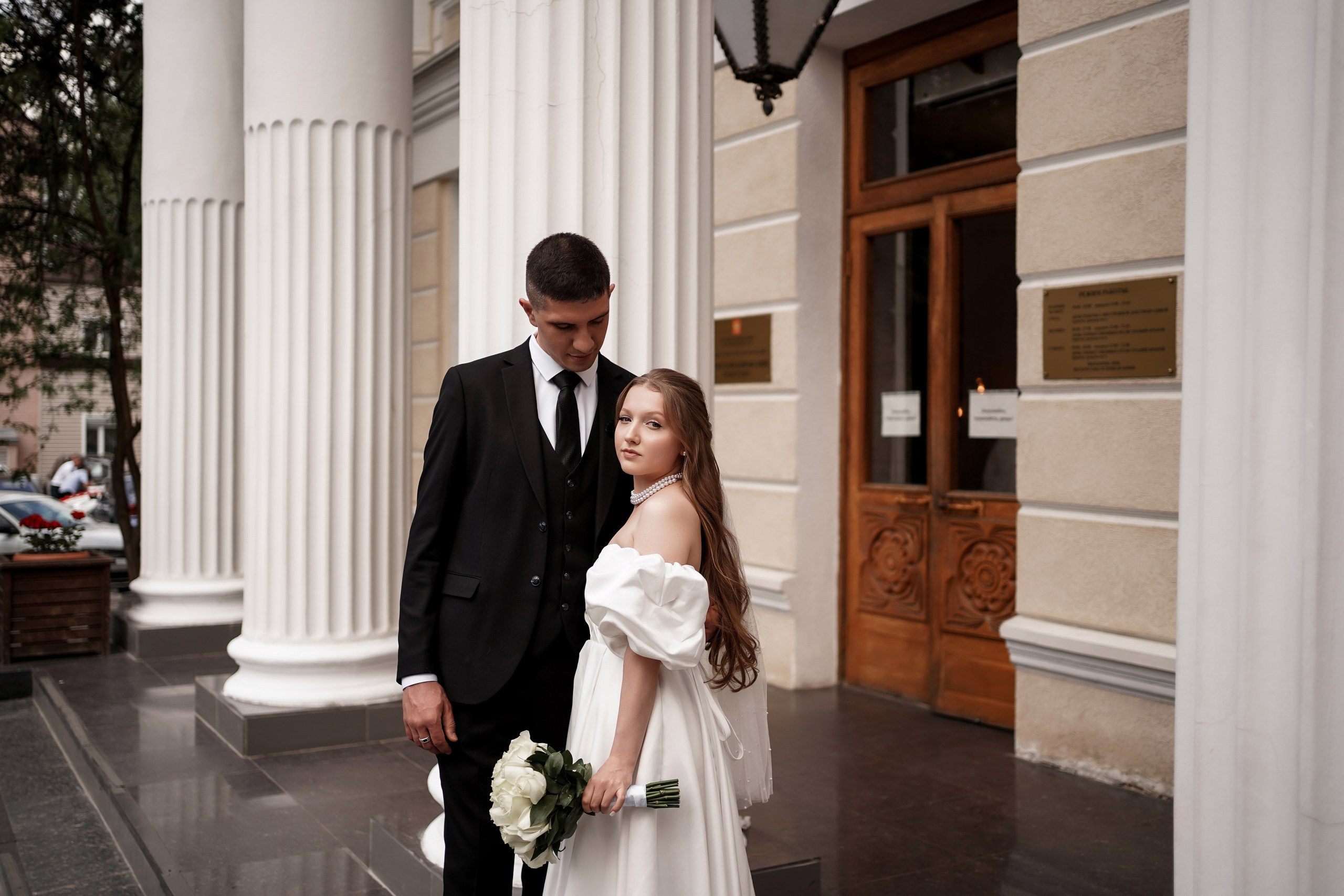 Свадебная прогулка Жанны и Рамиса в парке имени Октябрьской революции. Свадебный фотограф в Ростове-на-Дону. Таинство Крещения и Венчания, семейные фотосессии. Алёна Чёботова