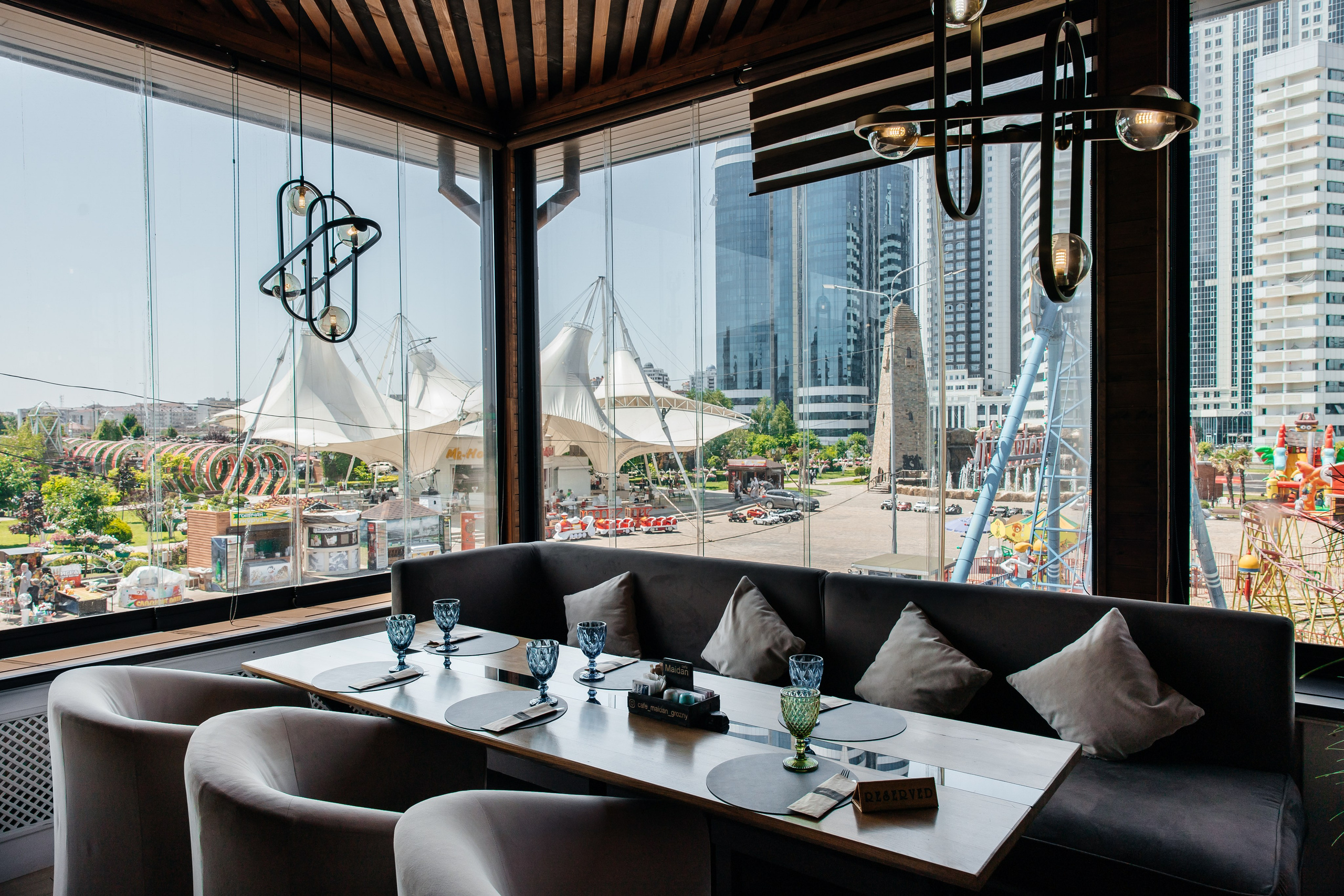 Грозный Maidan. Самый свадебный фотограф