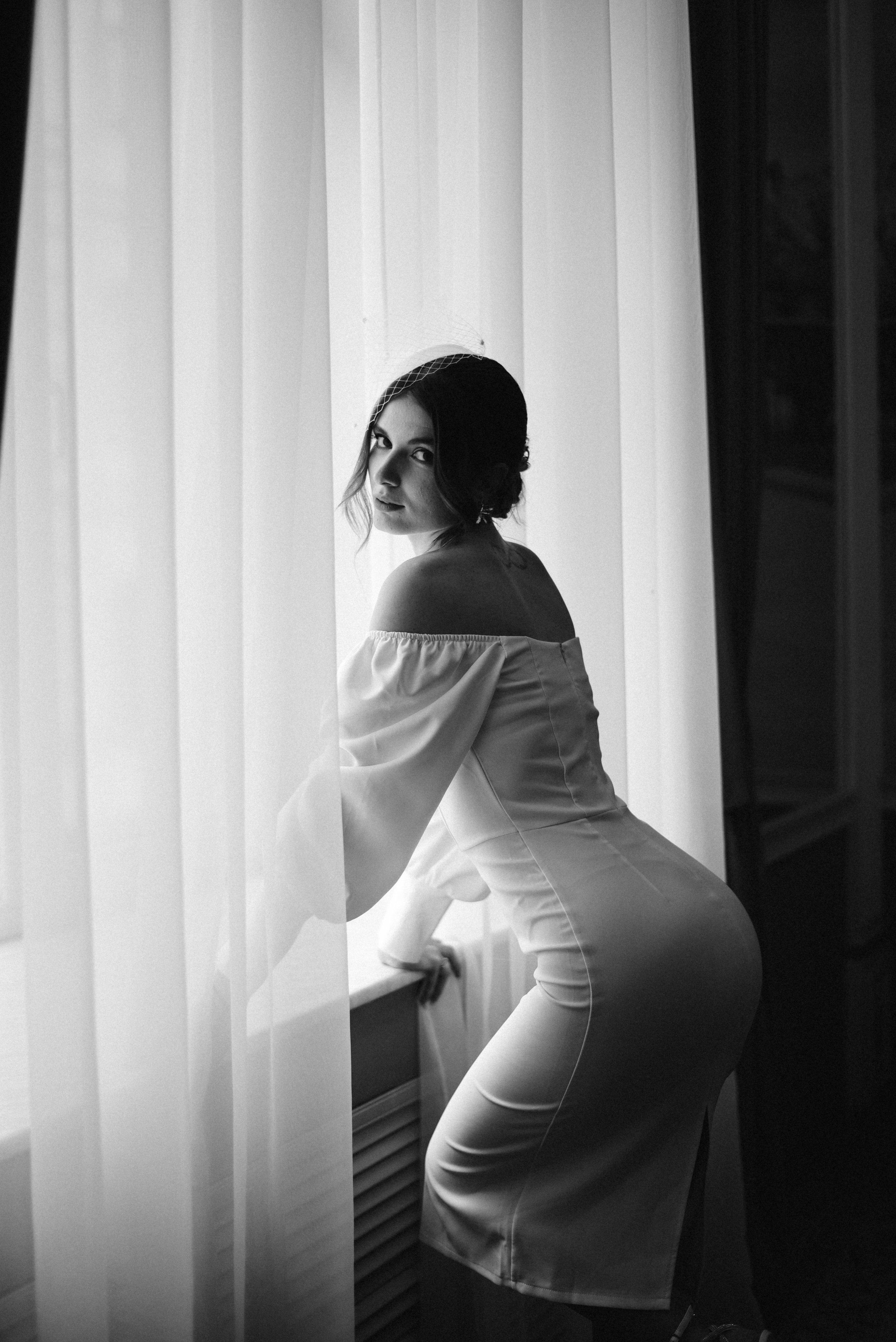 Егор и Виктория Грибоедовский ЗАГС и прогулка по городу. Фотограф Лола Волна, город Москва