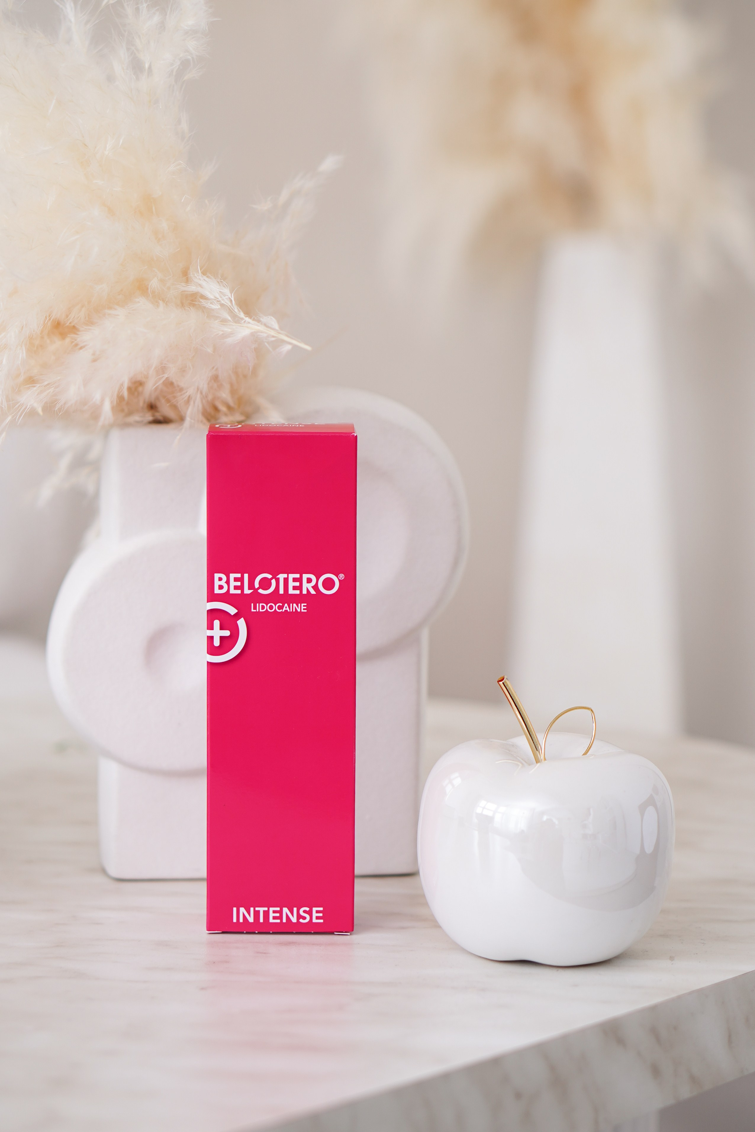 Контент съемка для косметолога Ирины Чугавиной. Контент фотограф Санкт-Петербург Богодухова Лариса