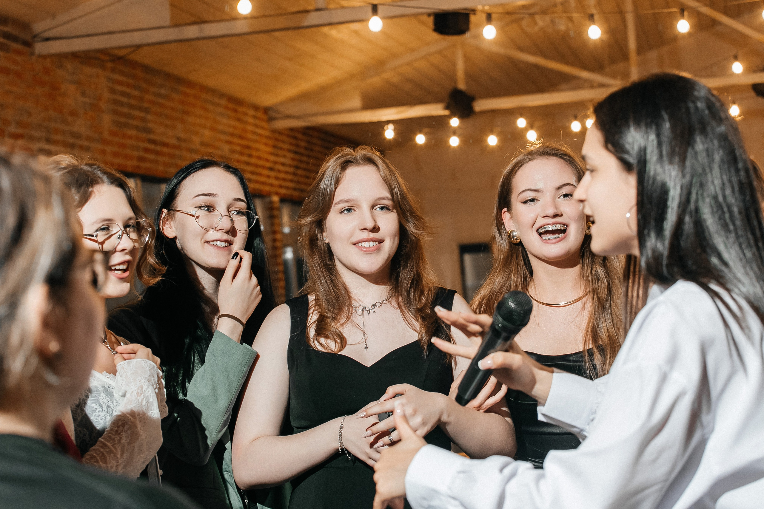 Выпускной 9 класс. Фотограф в Санкт-Петербурге Виктория Безверхая