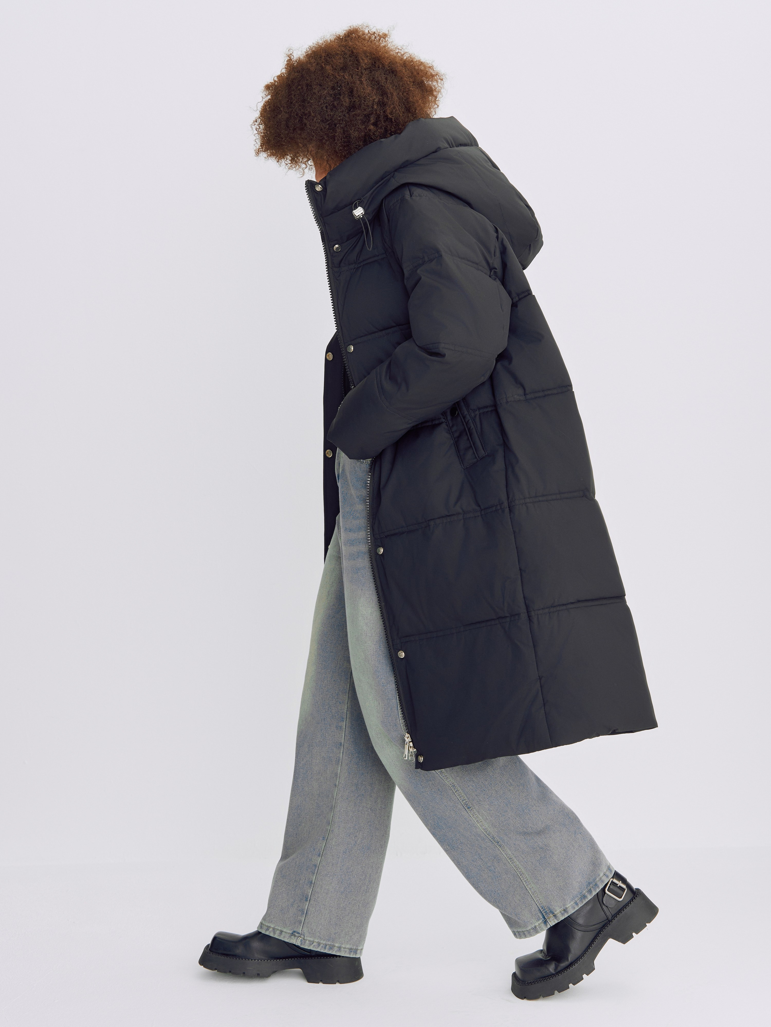 Куртки. Фотограф для маркетплейсов в Москве