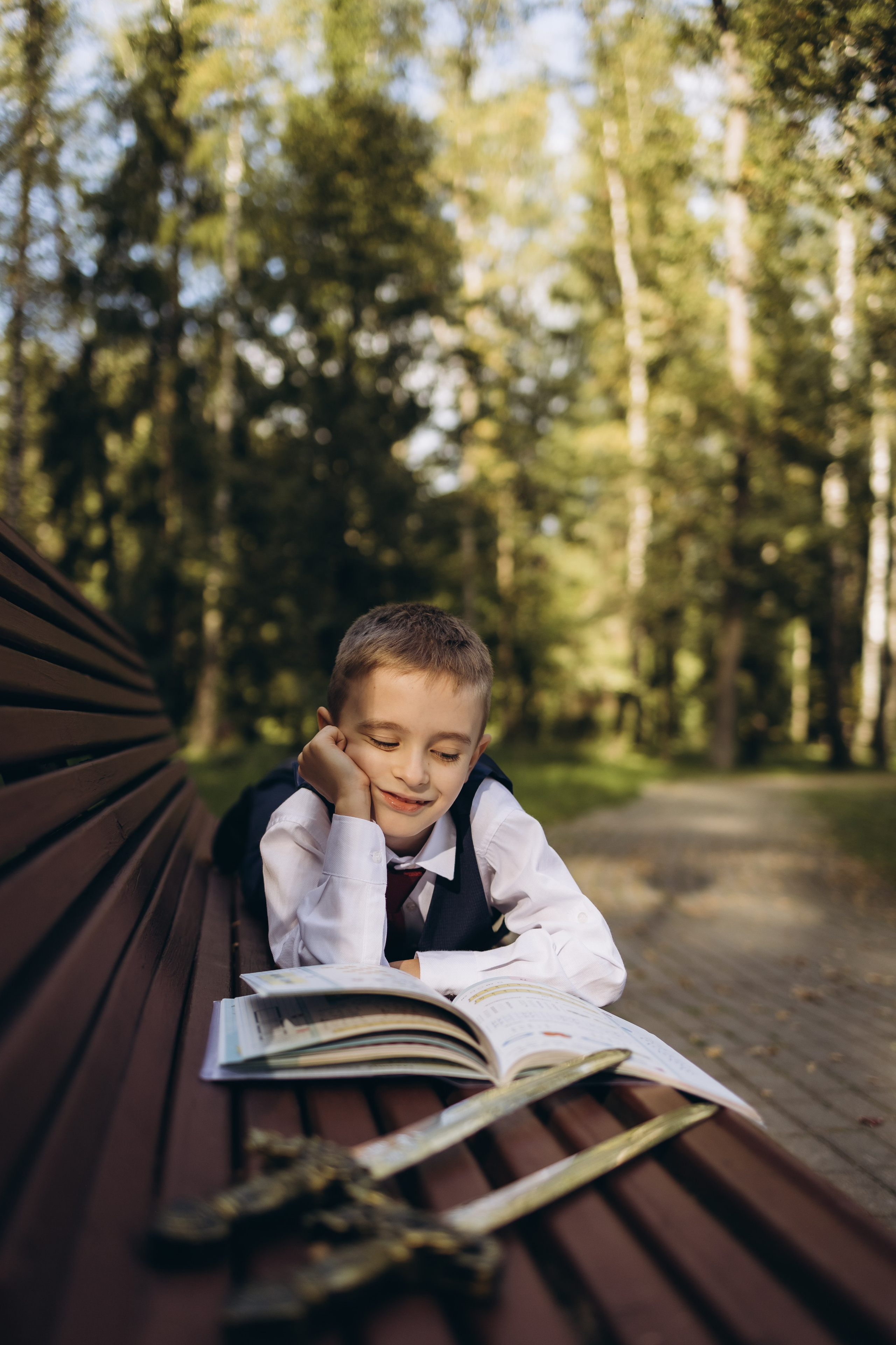 Первая школьная фотография Димули (1.09.2025 г.) г. Обнинск (Калужская обл.). Надежда Стар семейный и церковный фотограф в Жукове и Калужской области