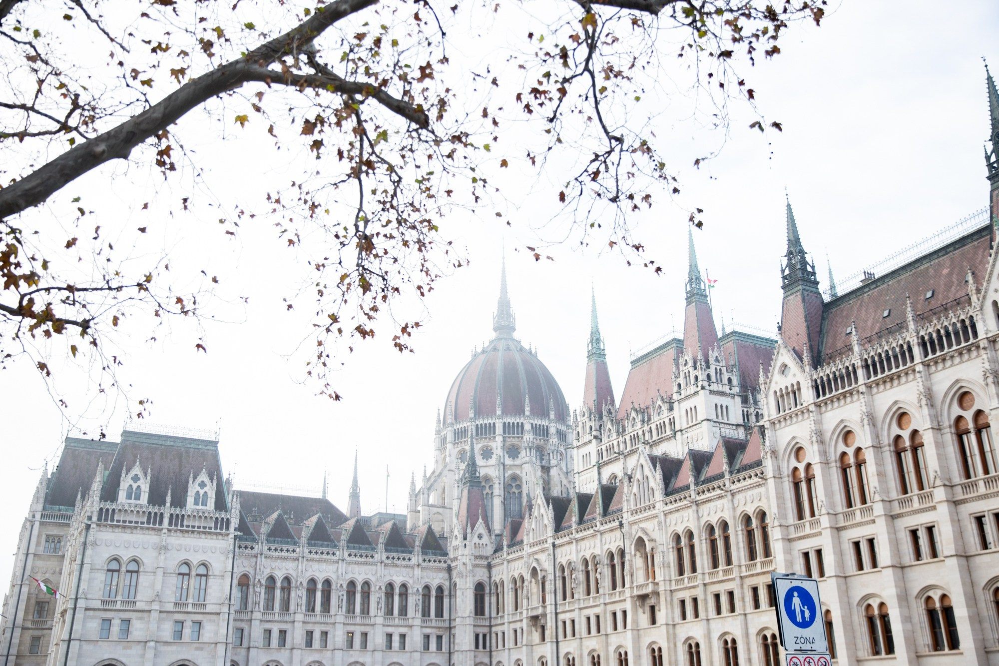 The best routes for photoshoots in Budapest. Photographer in Budapest  — Yura Knyazev