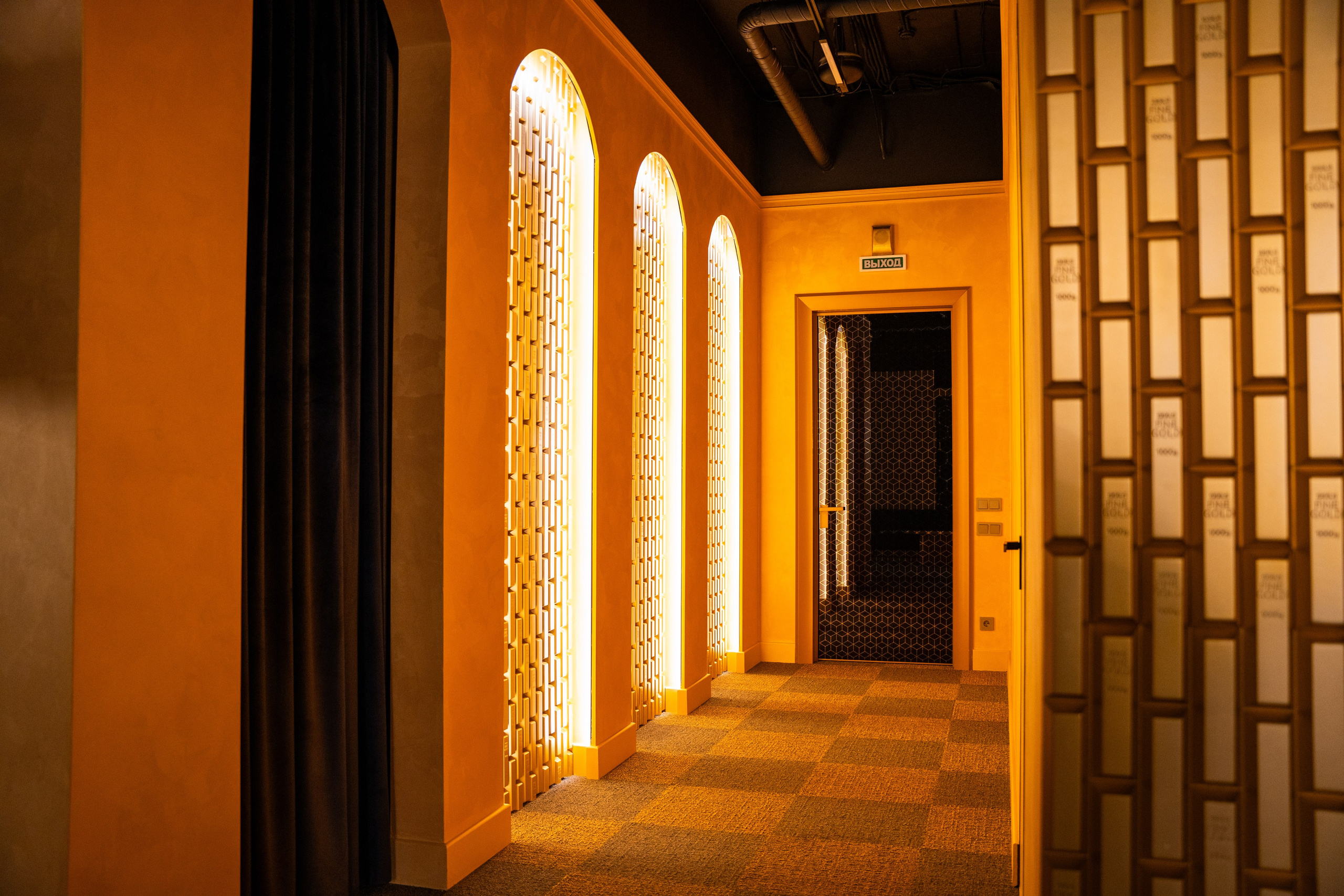 Фотосъемка интерьера стриптиз-клуба Hefner — элитный клуб Краснодара. Интерьерная фотосъемка клуба Hefner в Краснодаре — профессионально. Шедевры для Вас! Фотограф и Видеограф в Краснодаре Пахиев Руслан