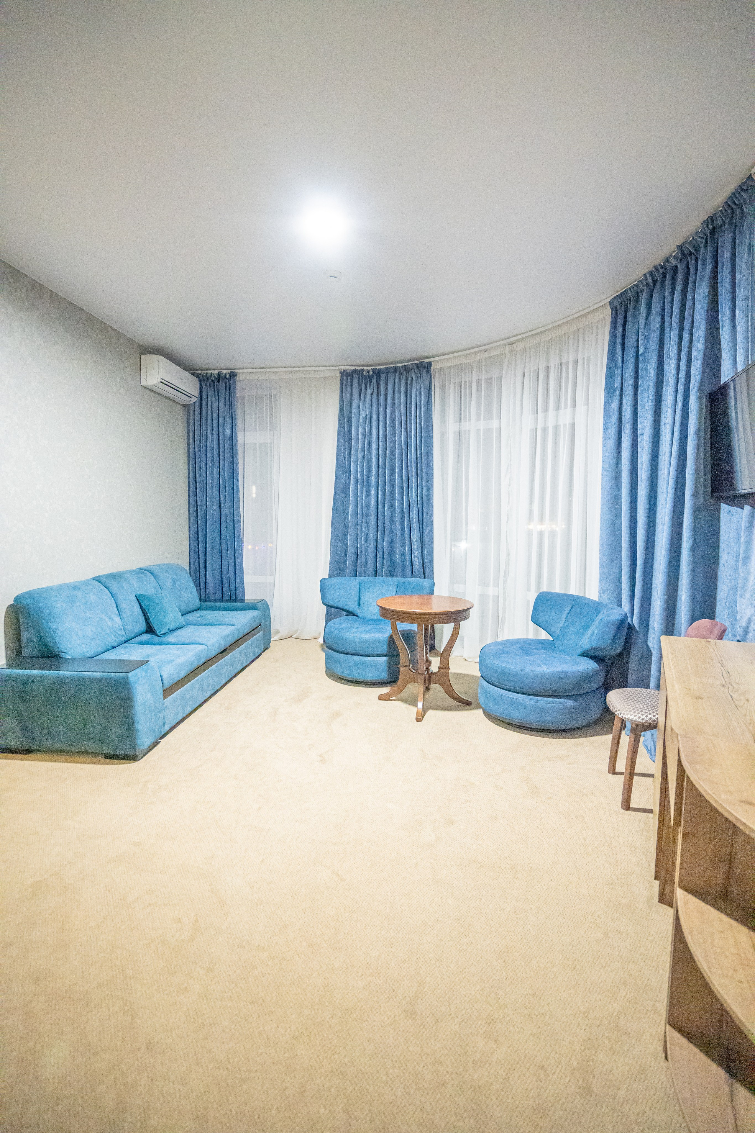 Интерьерная фотосъемка премиальных отелей Dream Hotel в Краснодаре и Анапе Профессиональная фотосъемка интерьеров отелей Dream Hotel: Красно. Шедевры для Вас! Фотограф и Видеограф в Краснодаре Пахиев Руслан