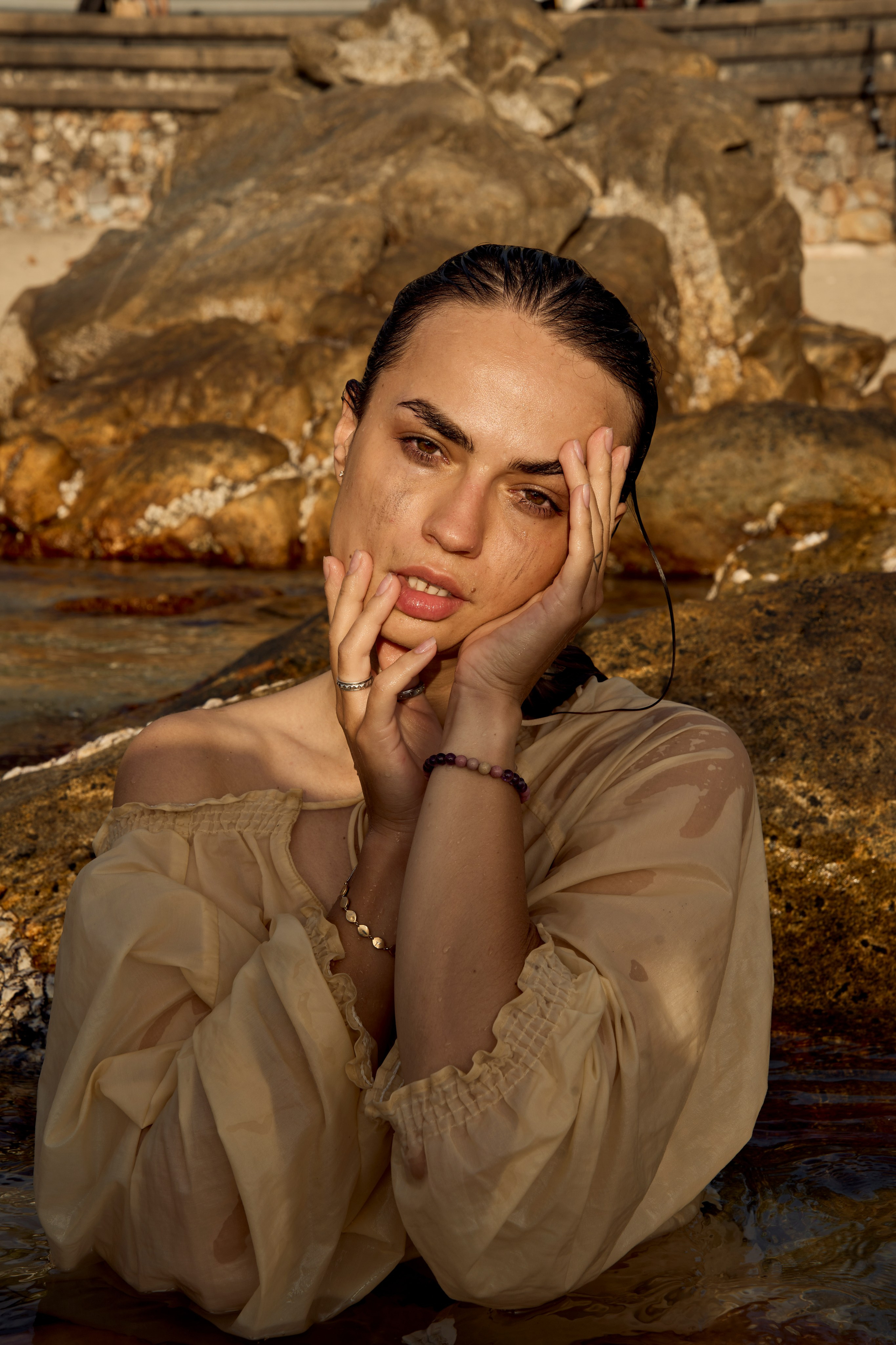 NIKA. Yekaterinburg, Sochi, Istanbul, Tiflis-Bshari Zaana’da fotoğrafçı