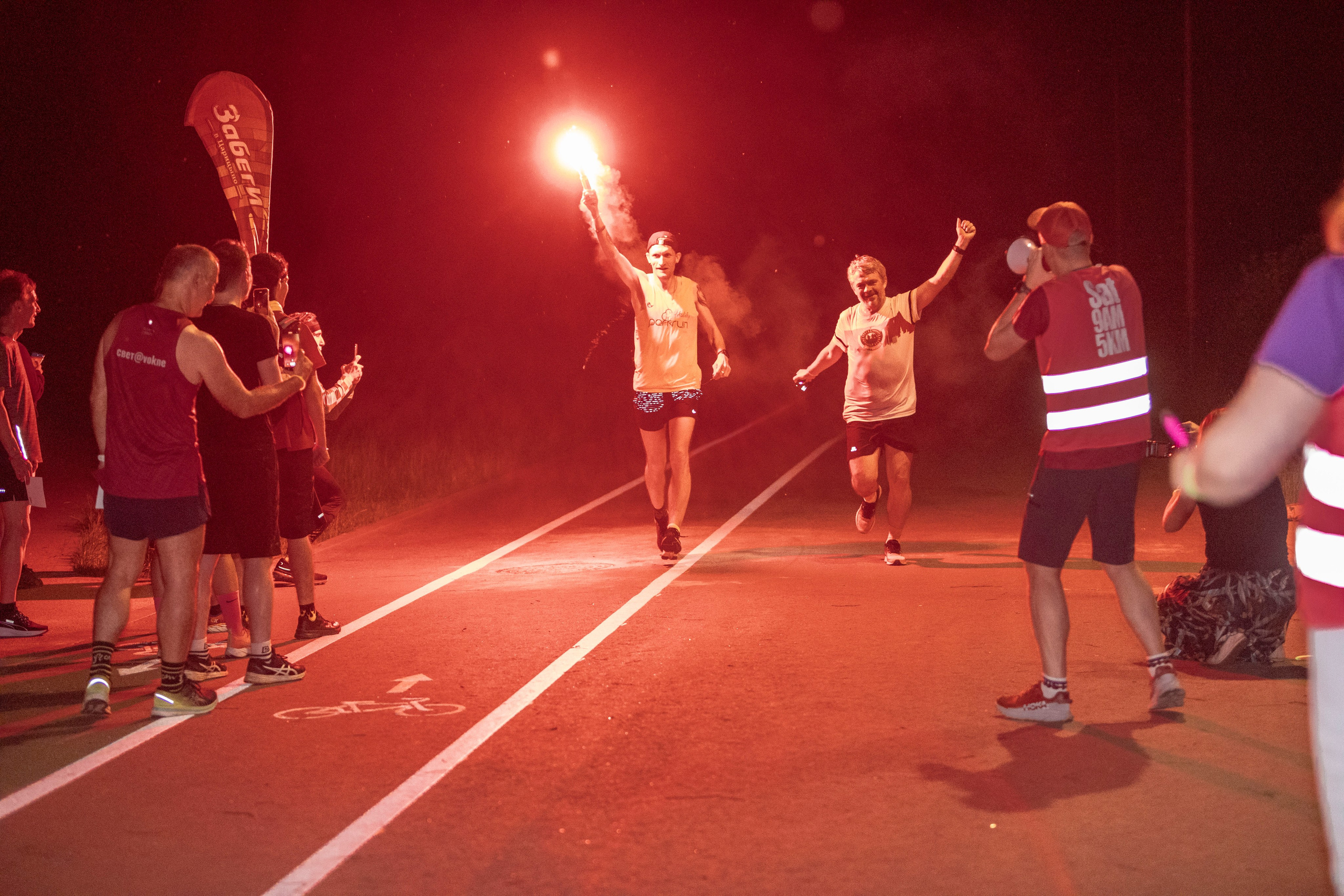 S95 Кусково, ночная тема, 2 июля 2023 г. Фотограф Сергей Ловкий