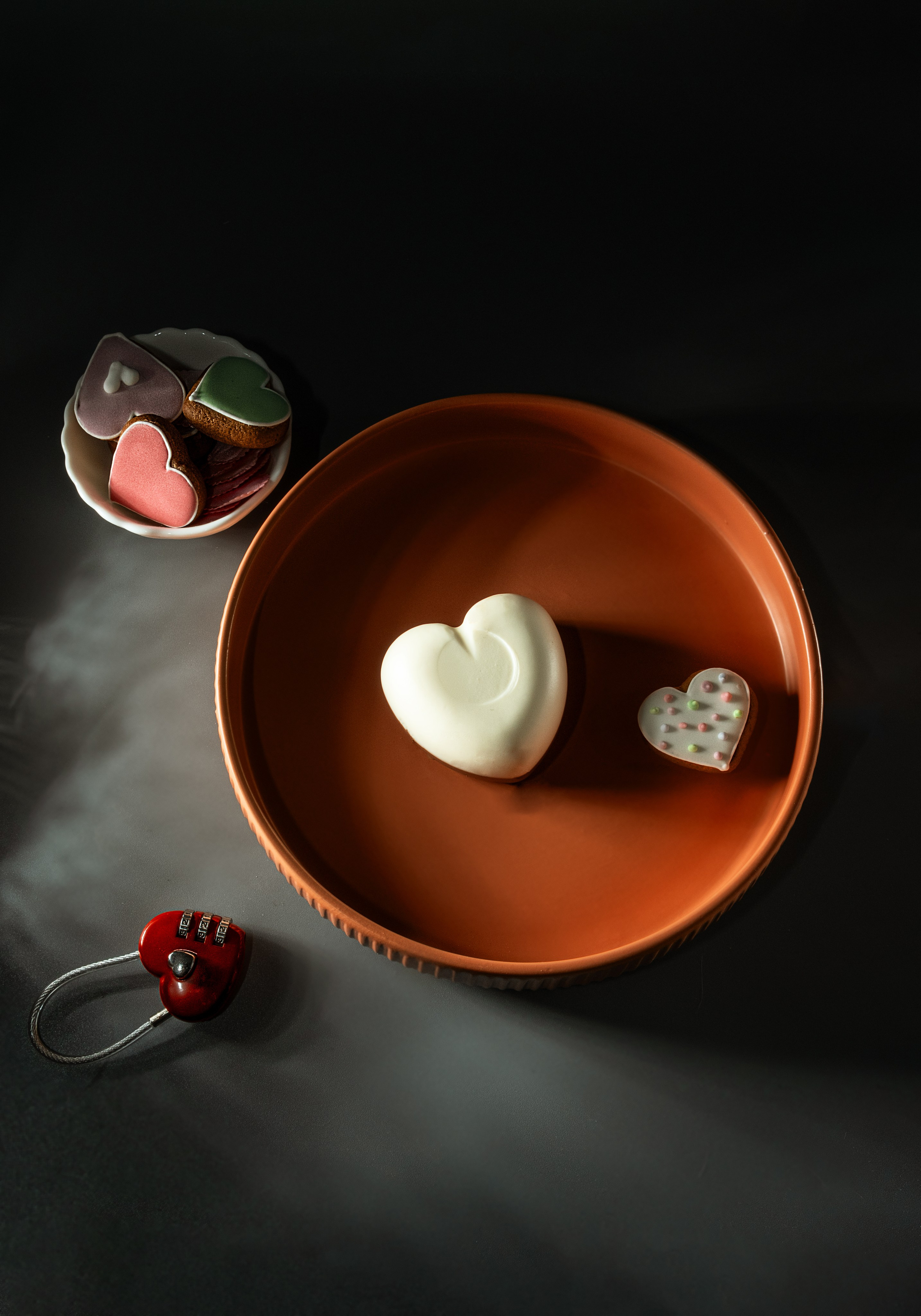 Я  фотограф. Работаю в городе Москва,