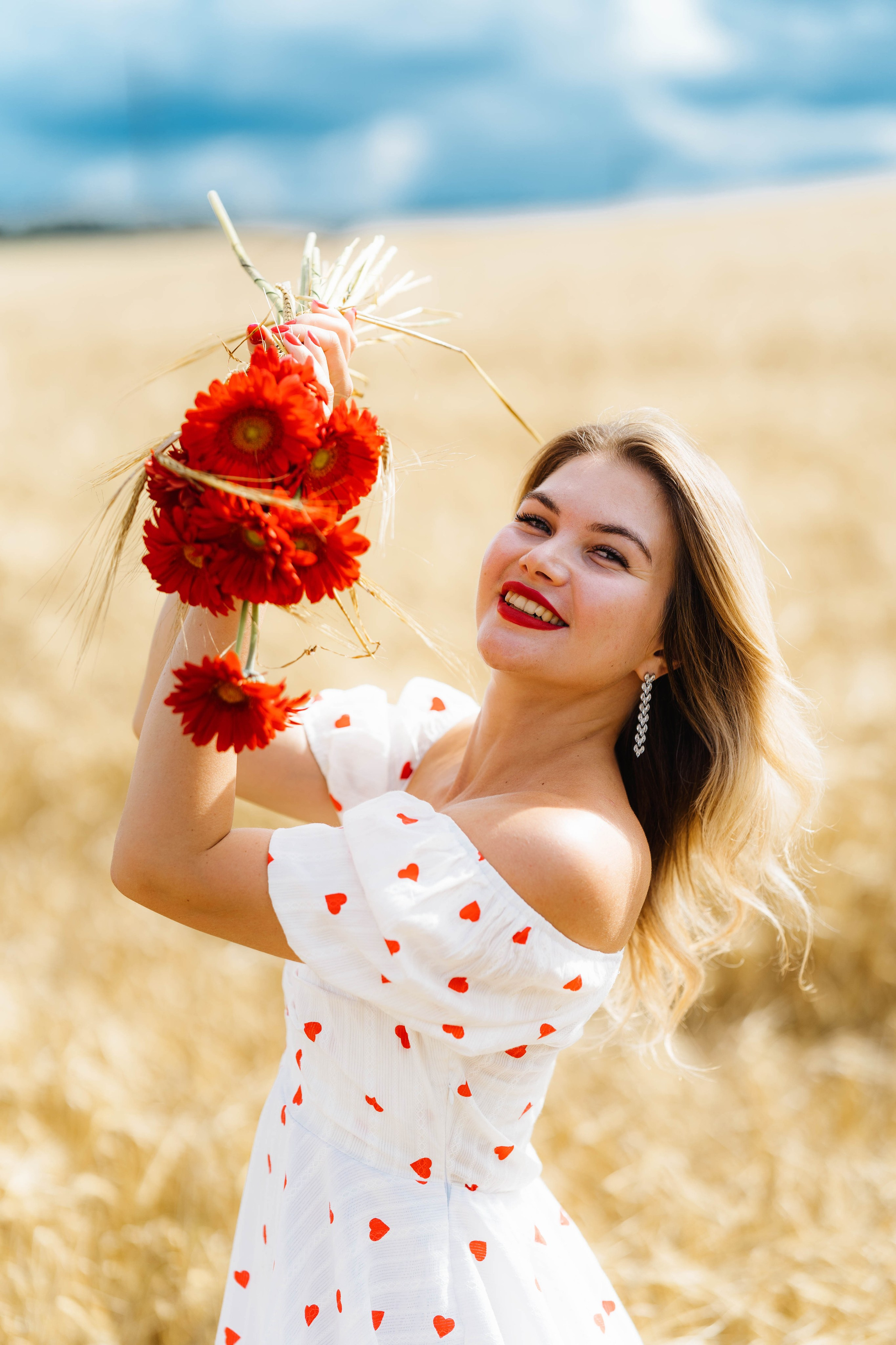Елена, Сергиев Посад, пшеничное поле. Наталья Дукалова фотограф Щелково Королев Пушкино Москва Балашиха