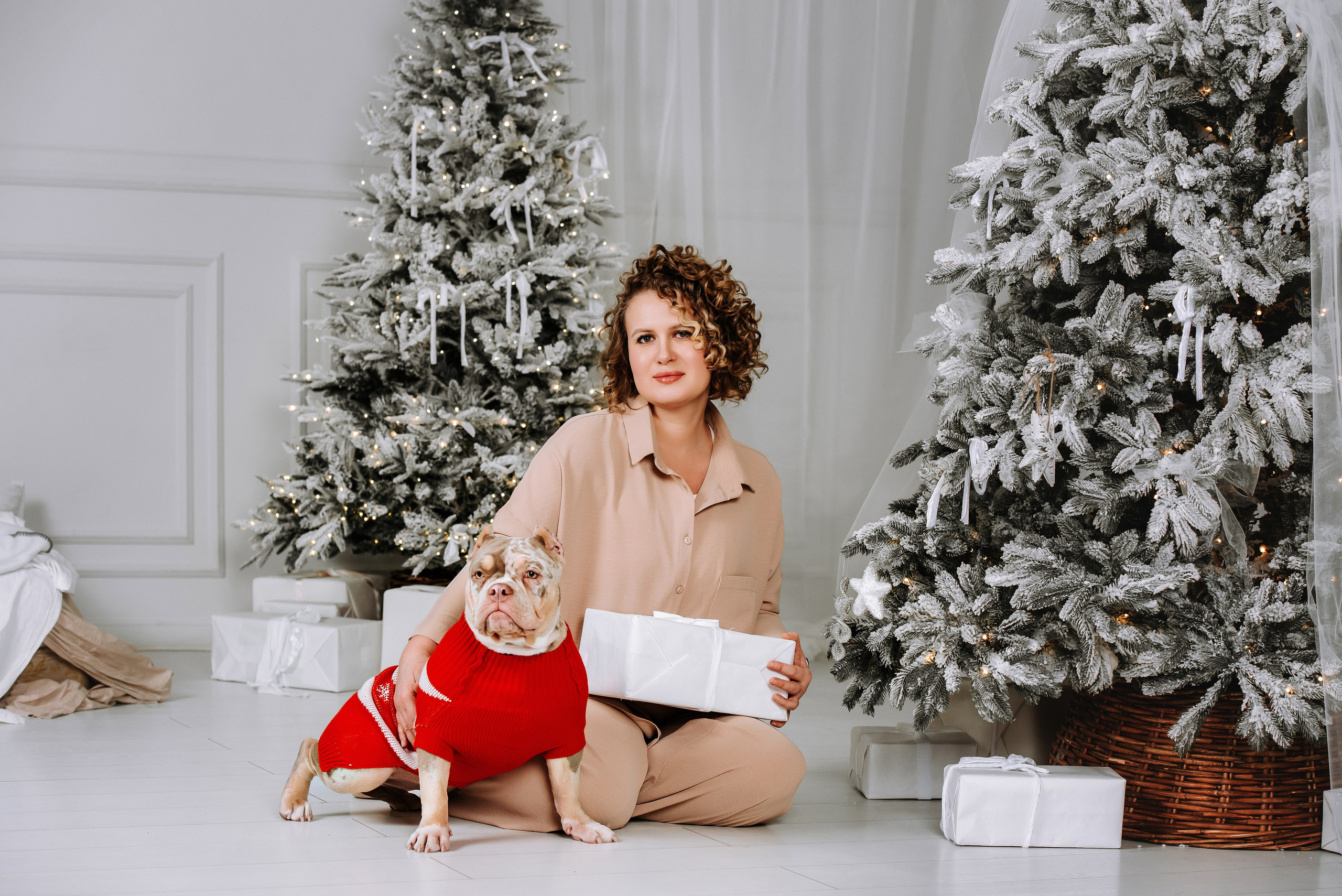 Семейная съёмка с питомцами в фотостудии. Фотограф Диана Оленина Красноярск / Братск