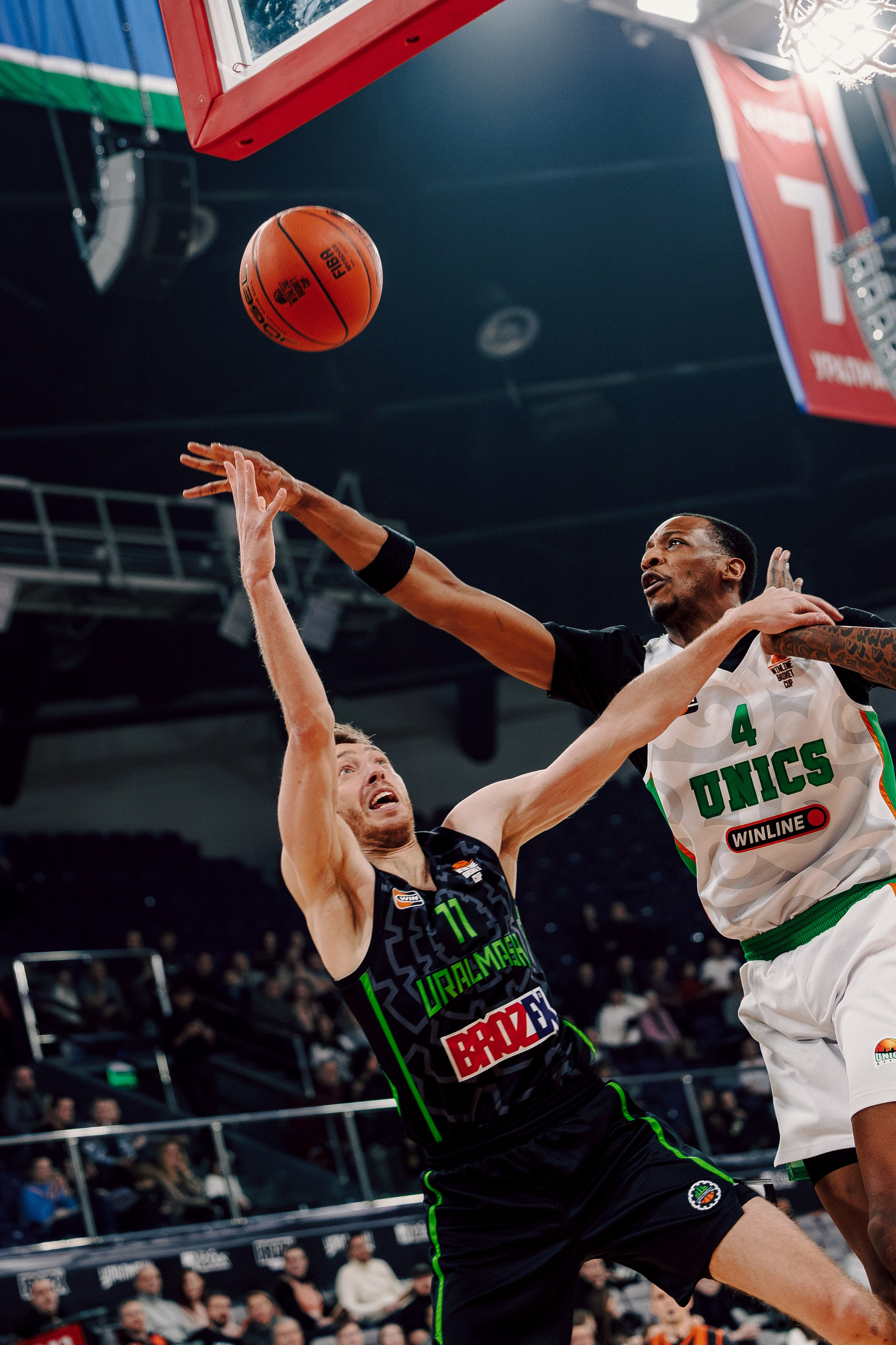 Winline Basket Cup — УРАЛМАШ — УНИКС. Лёшка Варзегов — фотограф