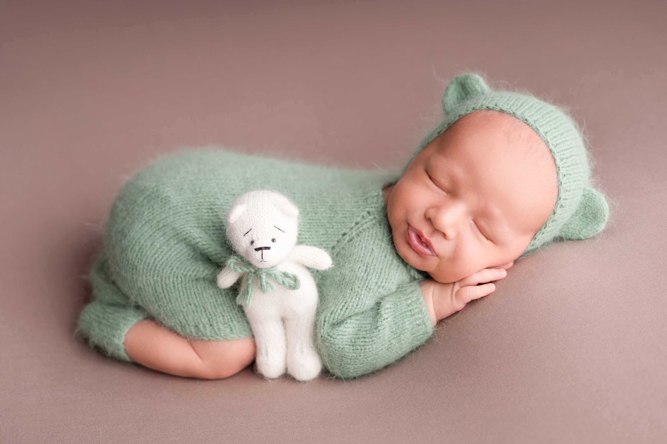 Новорожденные. Фотограф новорожденных Новосибирск