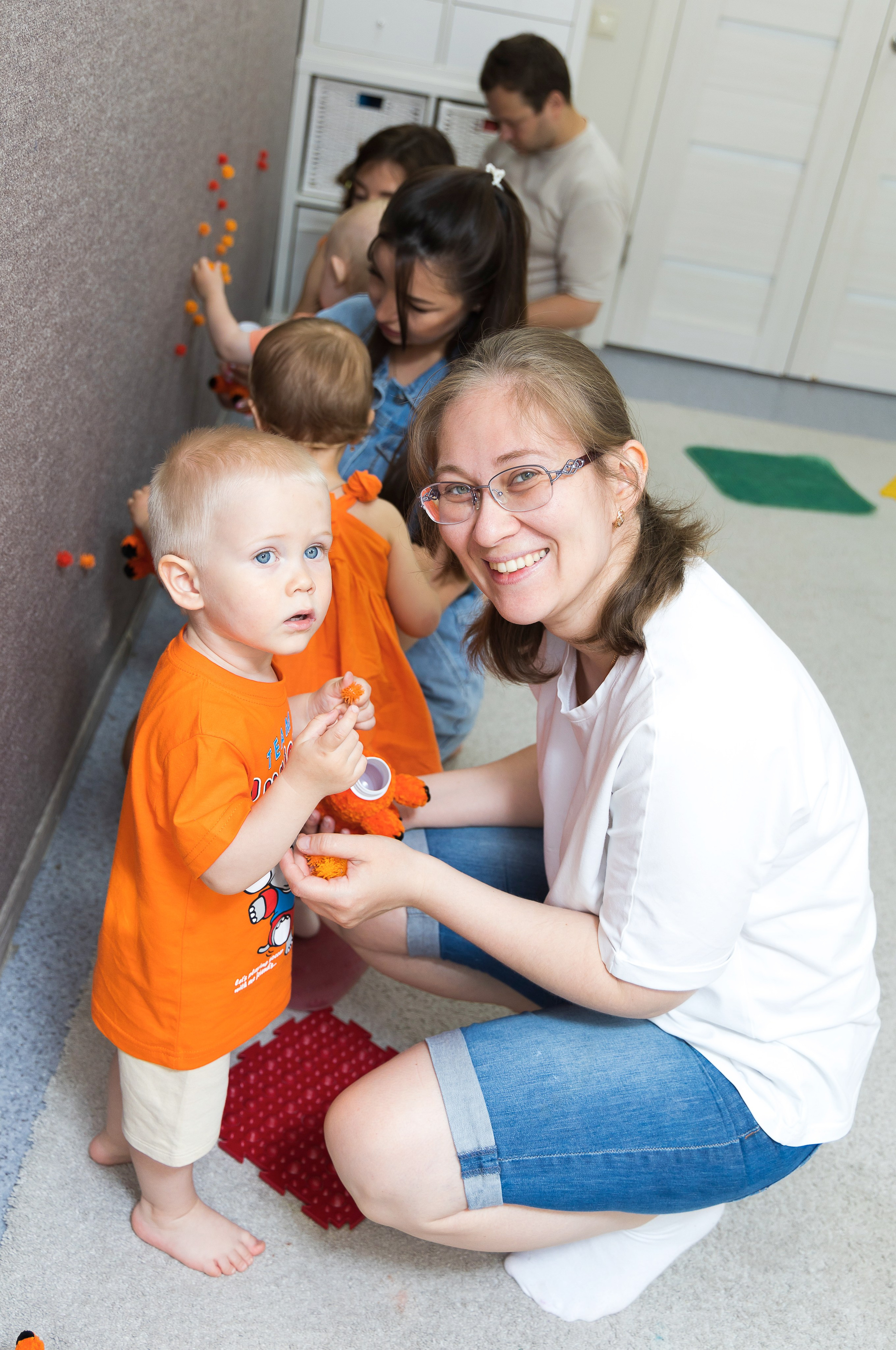 — Оранжевое занятие в Детском клубе «Буквашка» в Жуковском