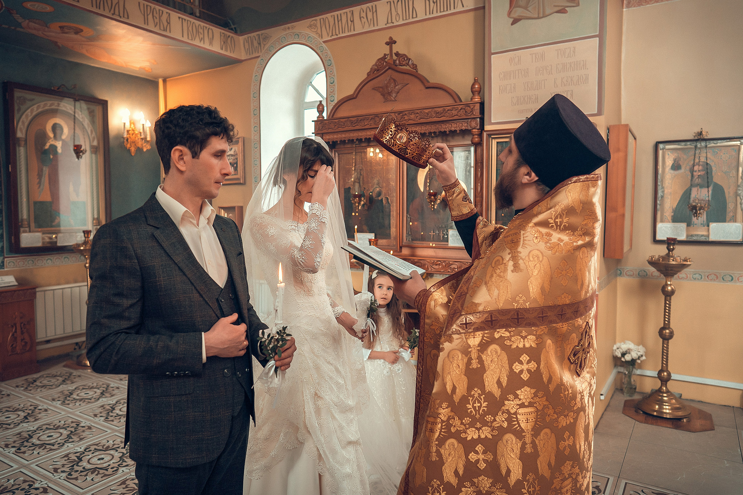 Таинство Венчания Красноярск. Фотограф на Крещение и Венчание в Красноярске Рамазанова Юлия