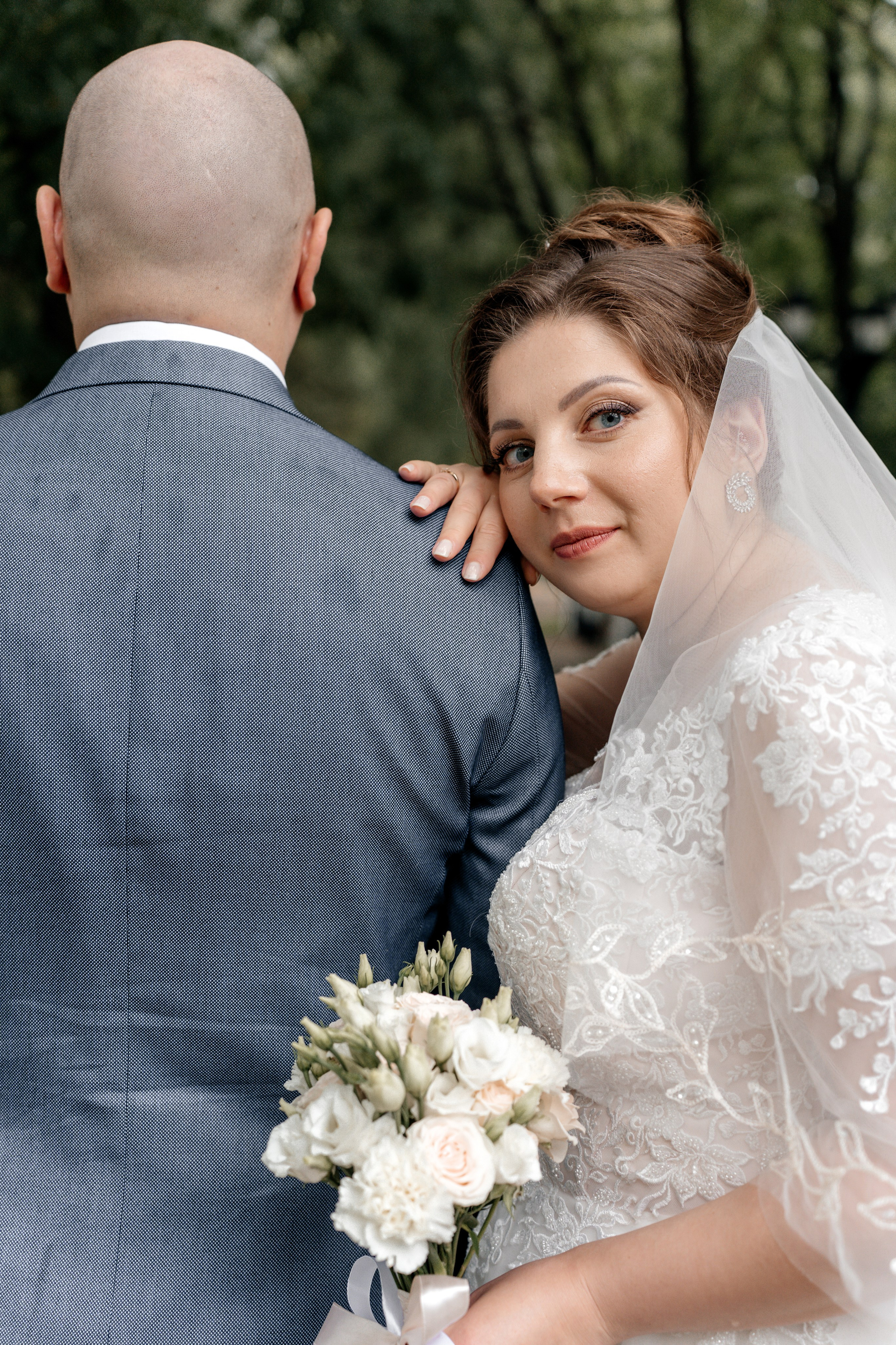 Дождливый день создания семьи. Ваш семейный фотограф в Минске — Вика Трегубова
