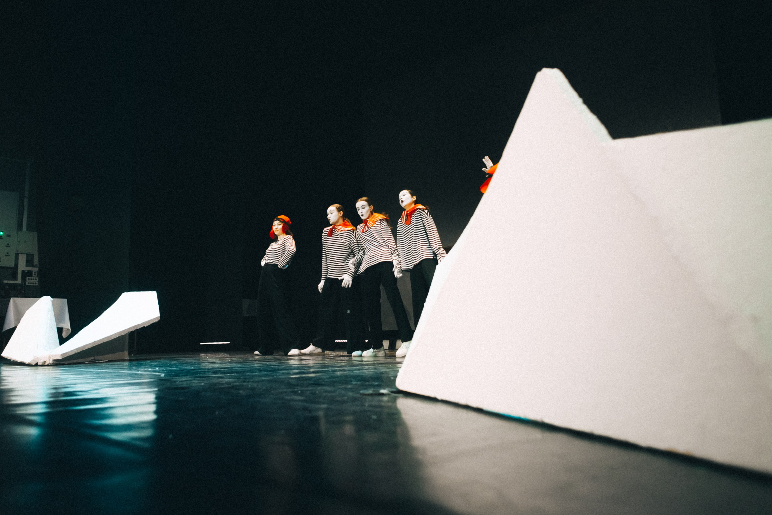 Первый снег — ИФИЯМ «Снежный ком». Фотограф Кемерово | Сергей