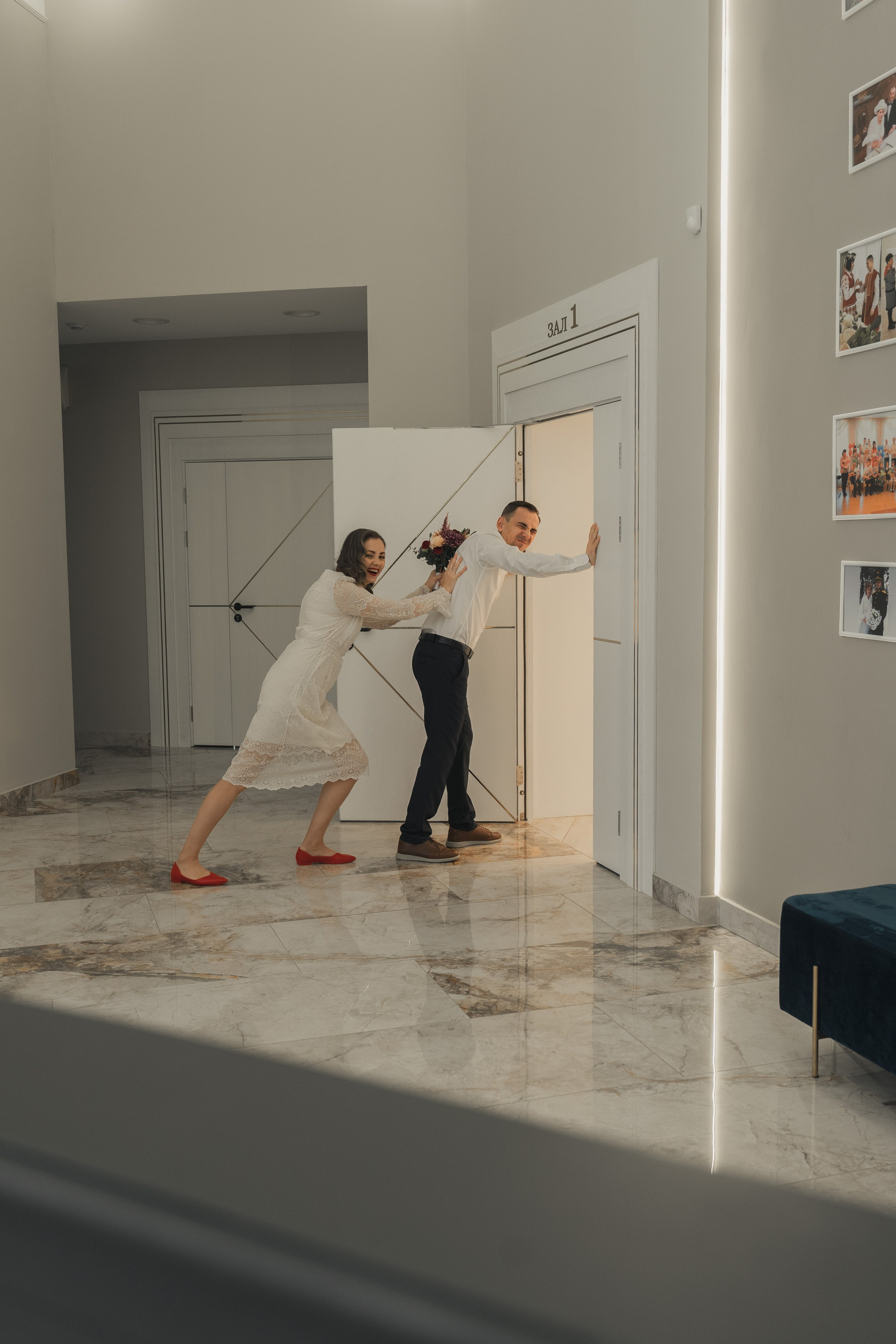 В ЗАГСе. Лена и Денис. Семейный фотограф Екатеринбург Татьяна Девятых
