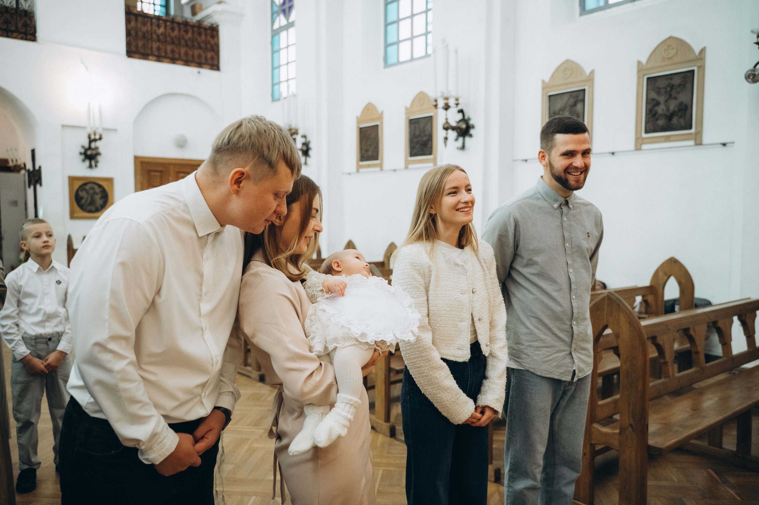 Крещение Эмили (Золотогорский костёл Пресвятой Троицы). Семейный фотограф в Минске Дарья Дреко