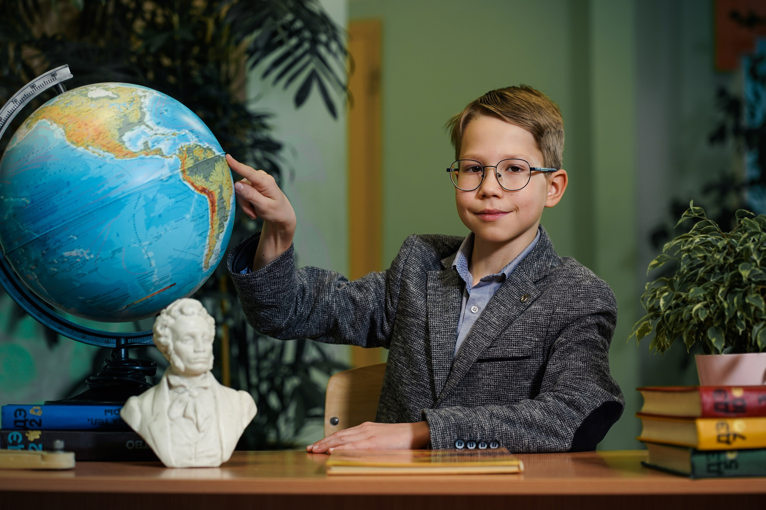 Выпускные альбомы, 4 класс Школа № 175 школьная фотосессия. Семейный и портретный фотограф в Екатеринбурге Анна Лобанова