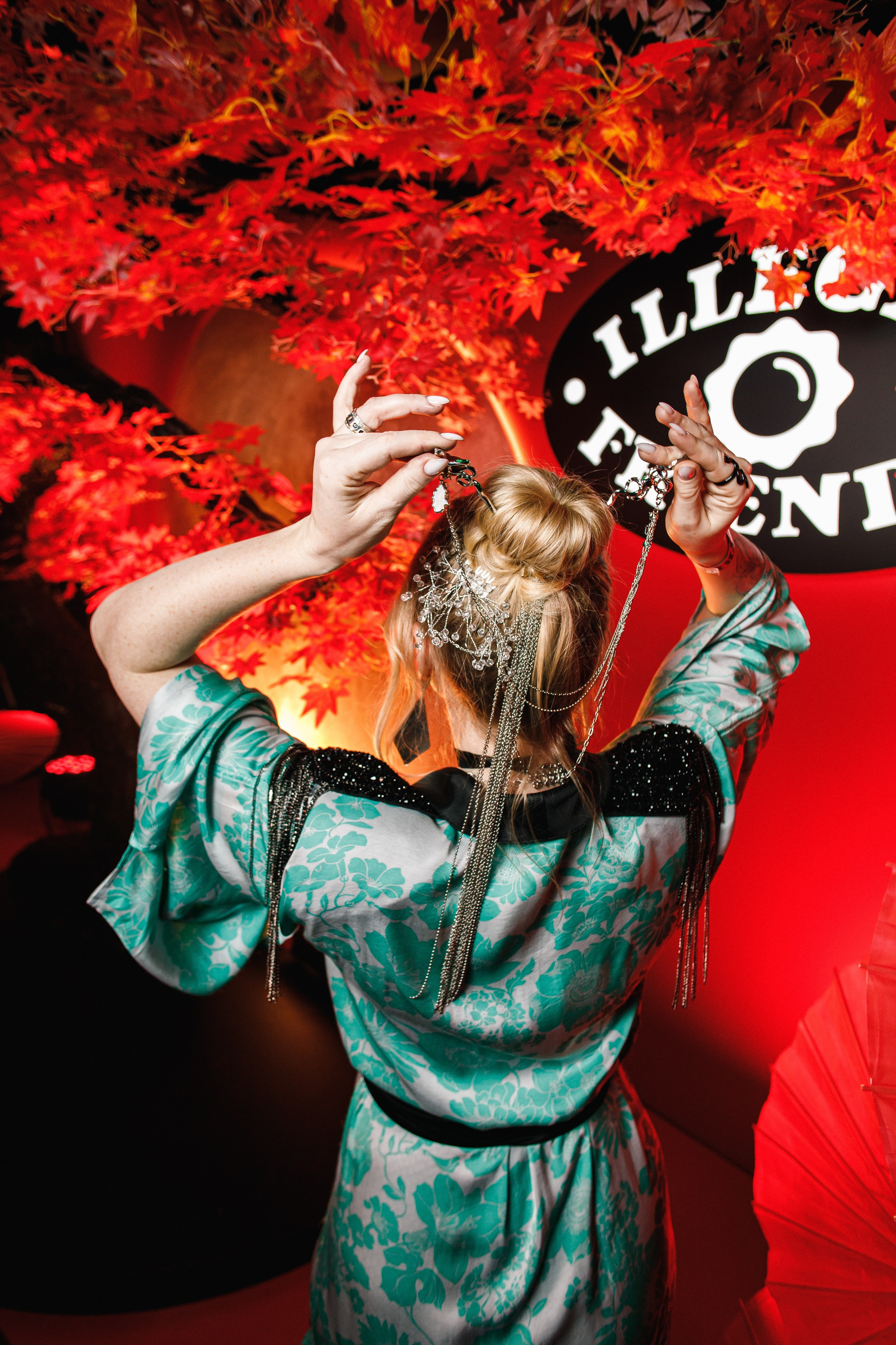 ILLEGAL FRIENDS | ASIA. СВОИ. ФОТООТЧЕТЫ-СОБЫТИЯ-МЕСТА