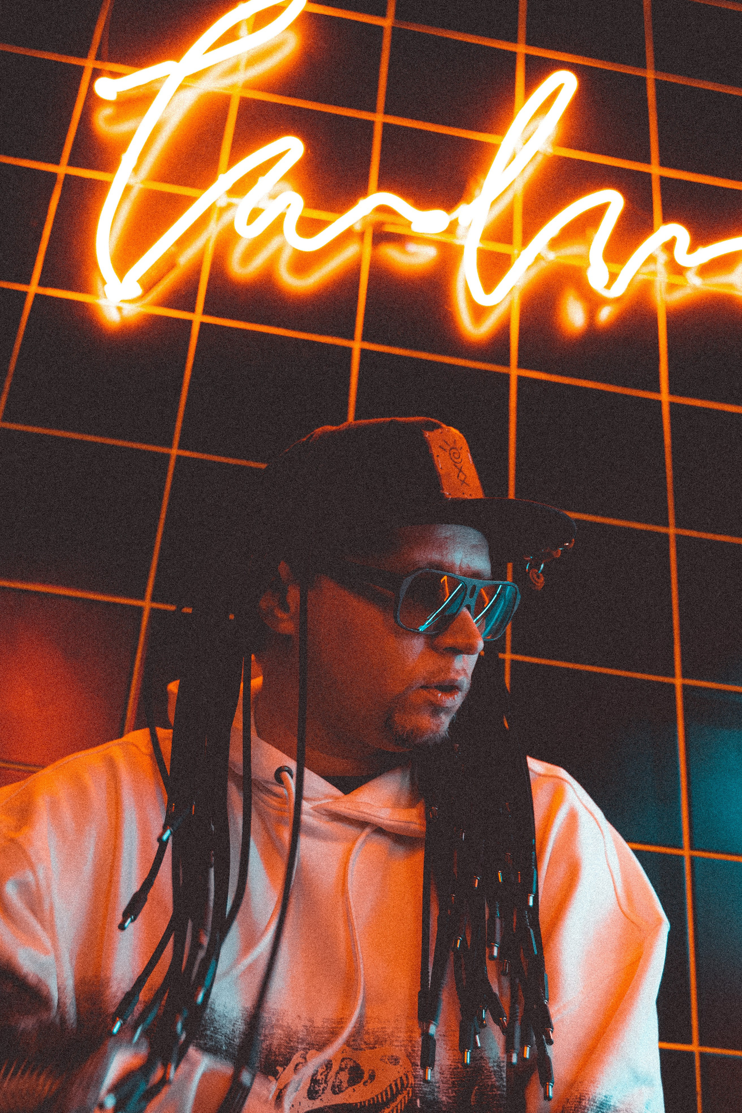 Фото. Music label Dust Heave sound