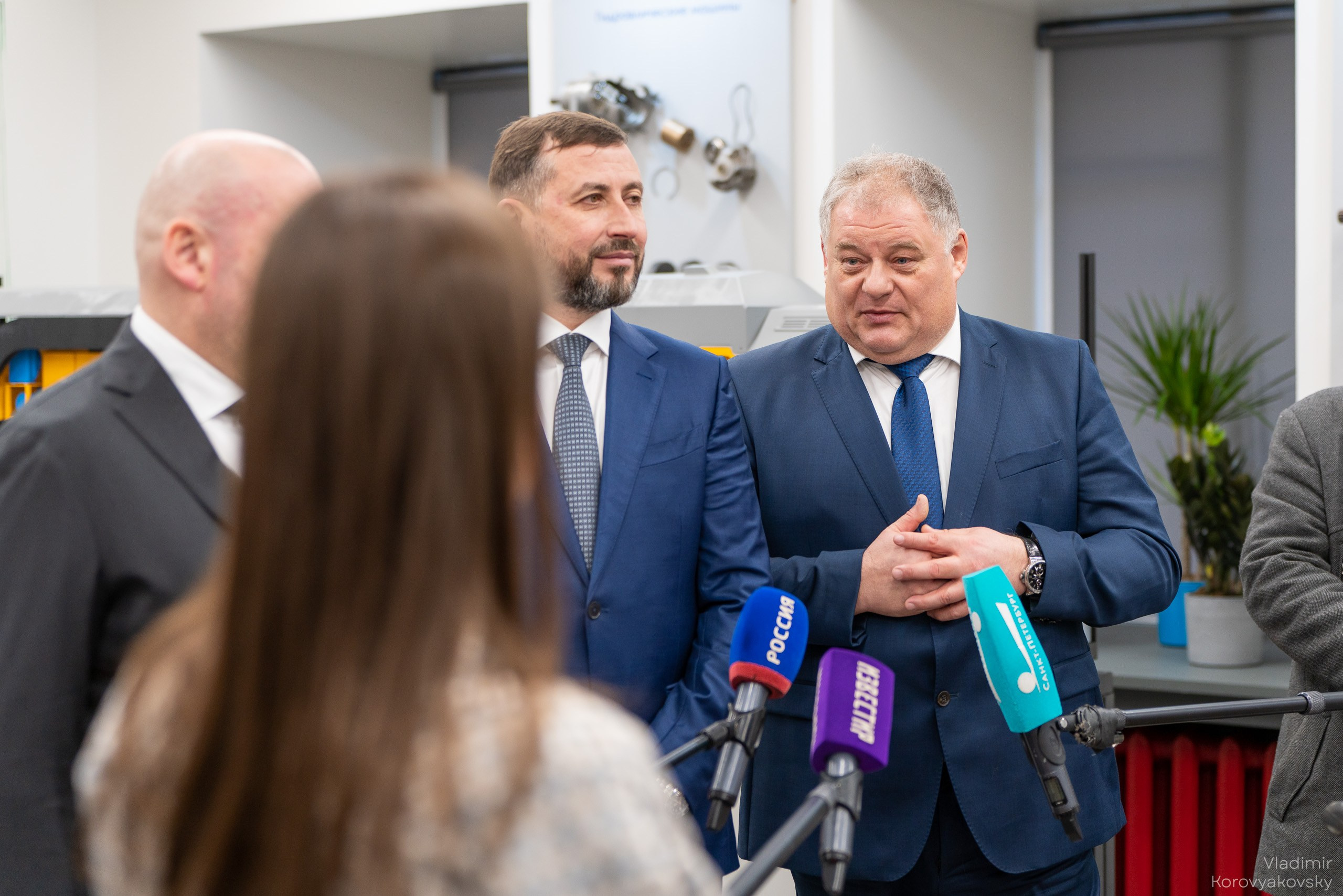 Открытие лабораторий. Фотограф Владимир Коровяковский