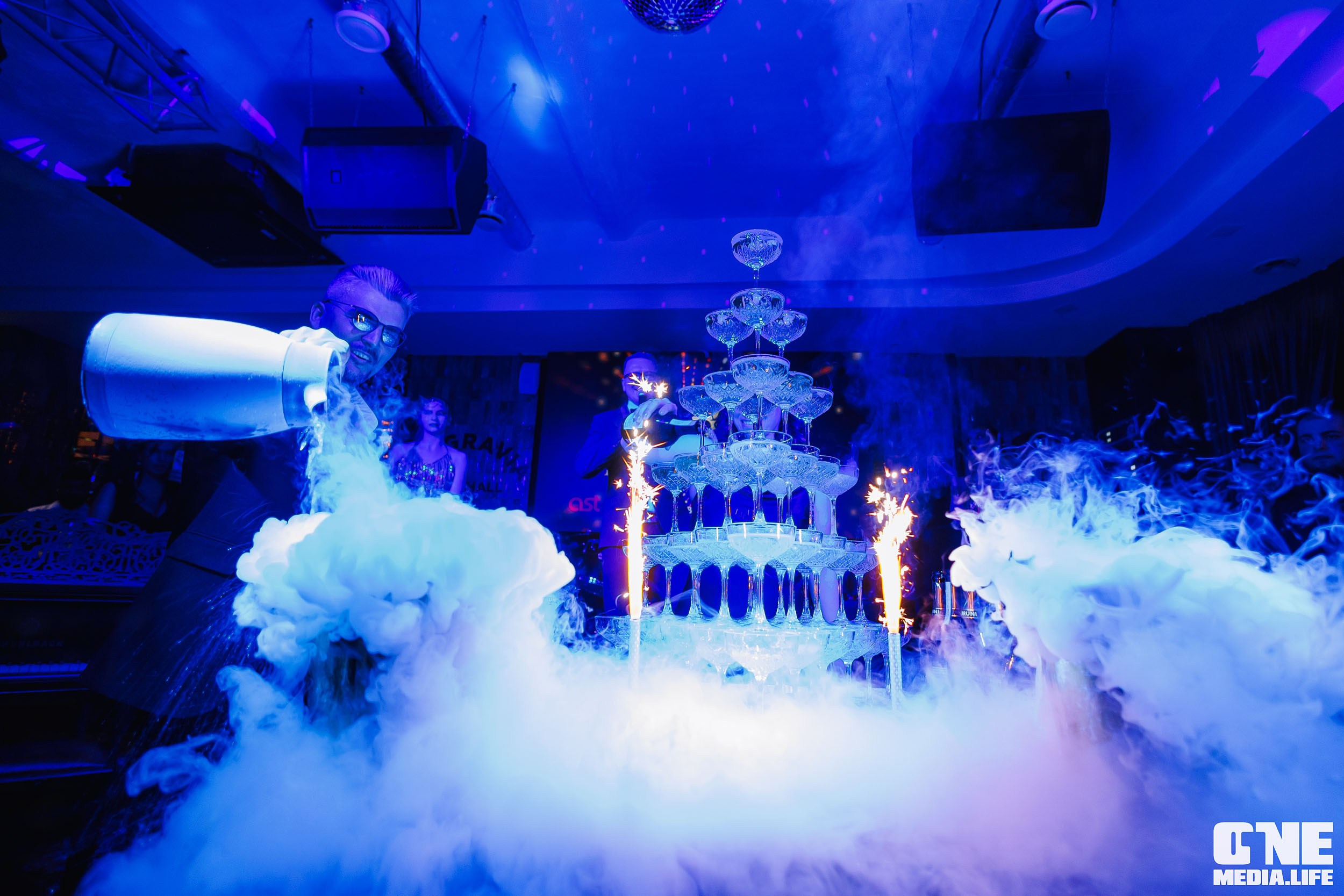 Фоторепортаж из караоке-клуба Белгравия. One Media Life: фоторепортажи, фотоотчеты с мероприятий и заведений