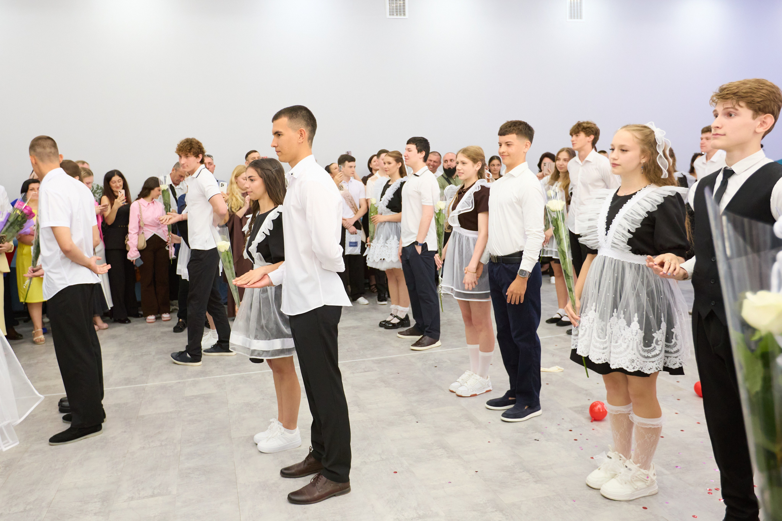 Последний звонок 6 шк 11А Саки. Фотограф в Крыму Светлана Викулова
