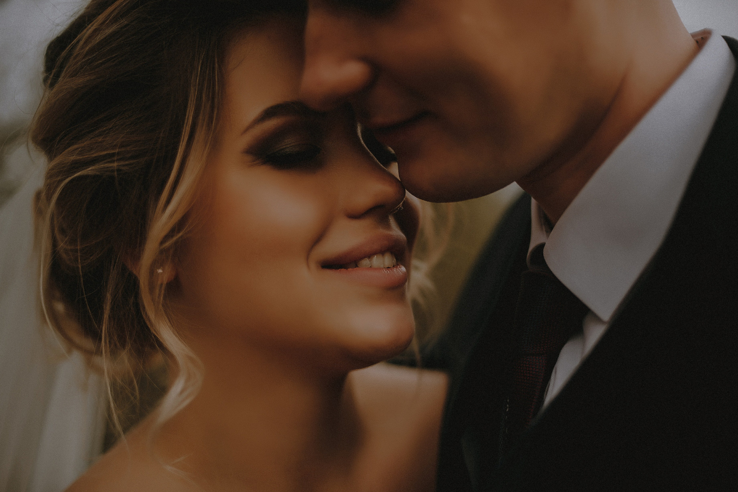 Love.txt: В плену прикосновений. Свадебный и семейный фотограф в Москве Сажина Кристина КиМ. Свадебный оператор в Москве Сажин Максим