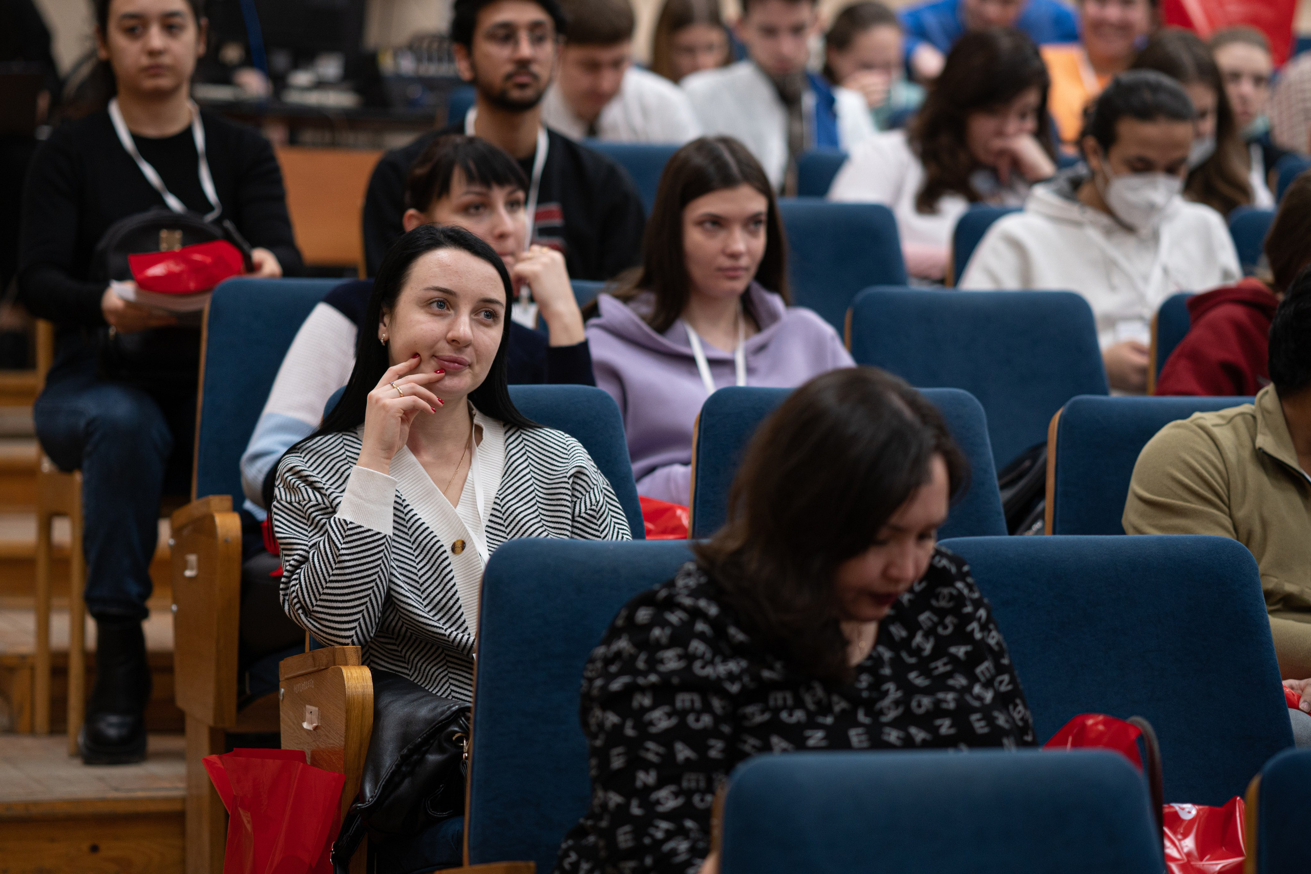 Научно-практическая конференция. Творческий и репортажный фотограф в Москве Клим Долгов