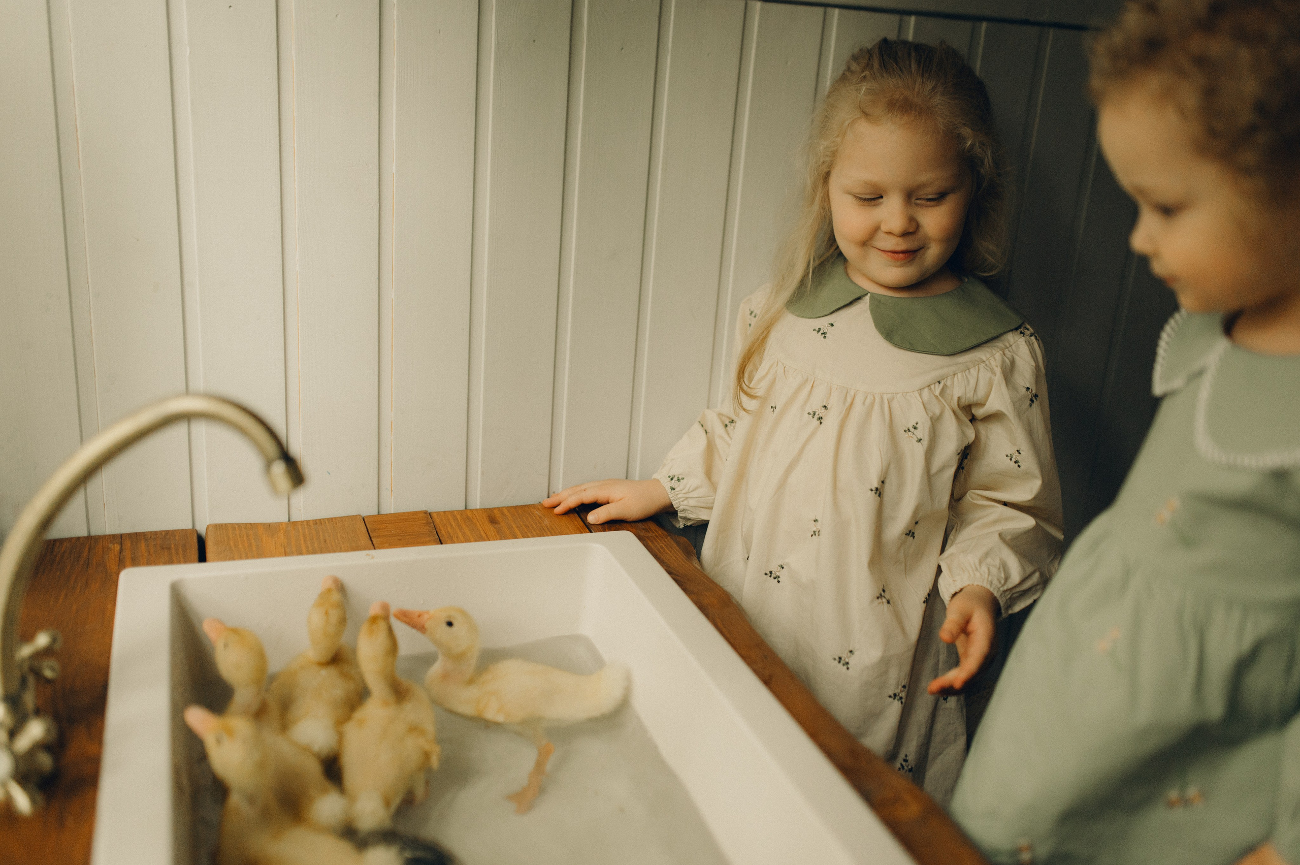 Весна в ладошках. Семейный фотограф в Москве Екатерина Денисенко | Фотосессии без постановки дома и в студии