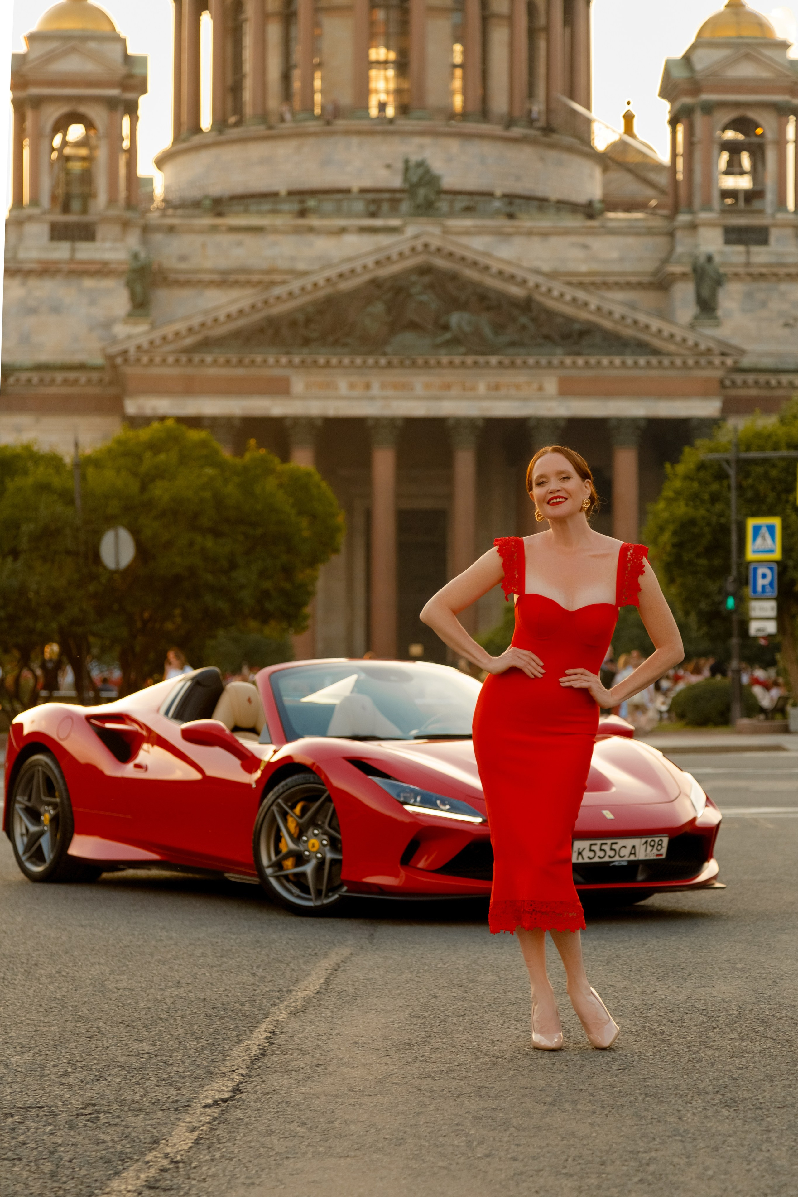 Фотосессия с феррари. Светский фотограф Санкт-Петербург и ЛО
