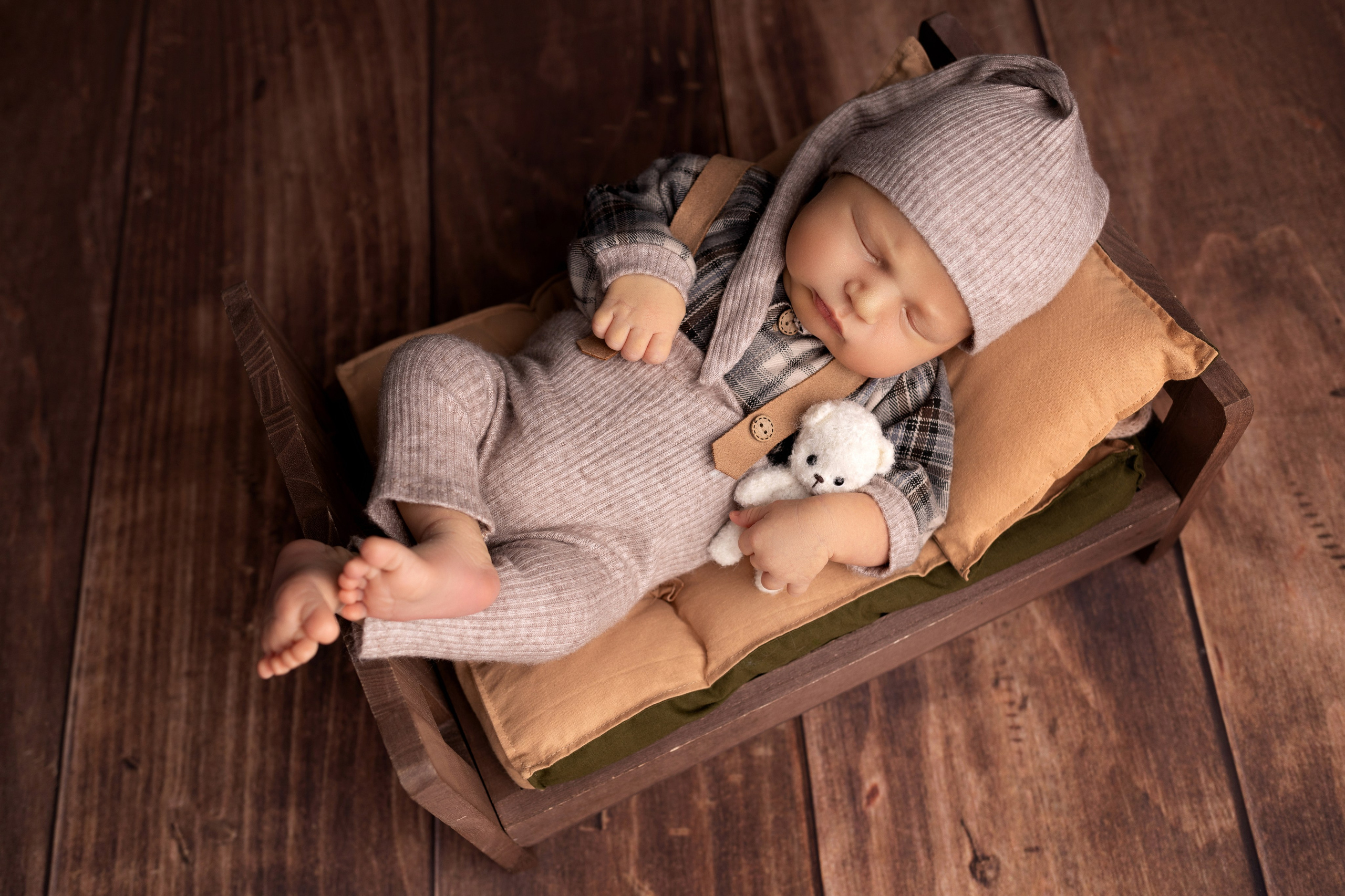 Классическая фотосессия малыша. Фотограф новорожденных малышей в Омске и Омской области Эльвира Камаева